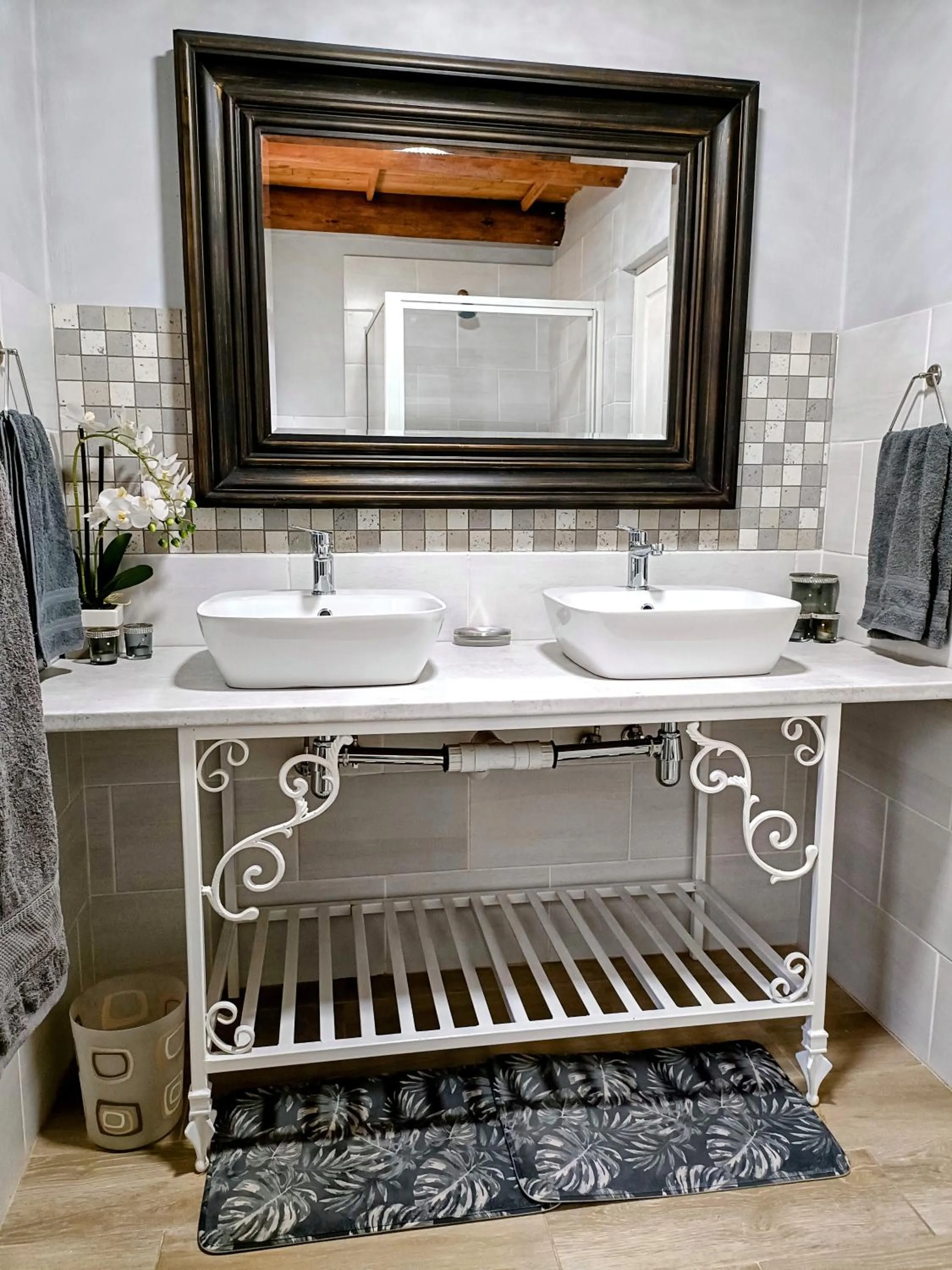 Bathroom in Sedgefield Lodge