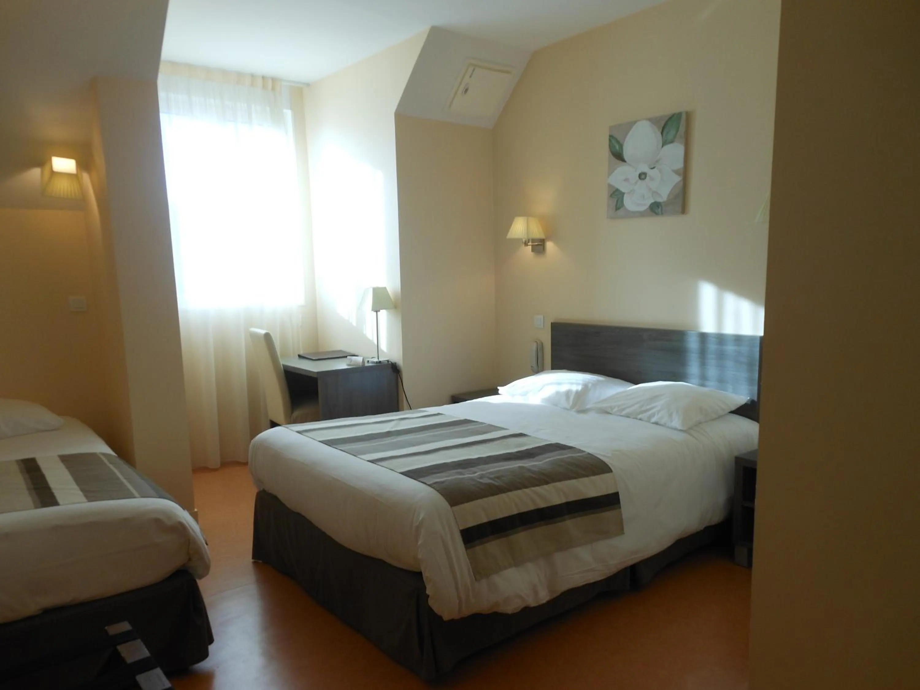 Bedroom, Bed in Hotel du Parc