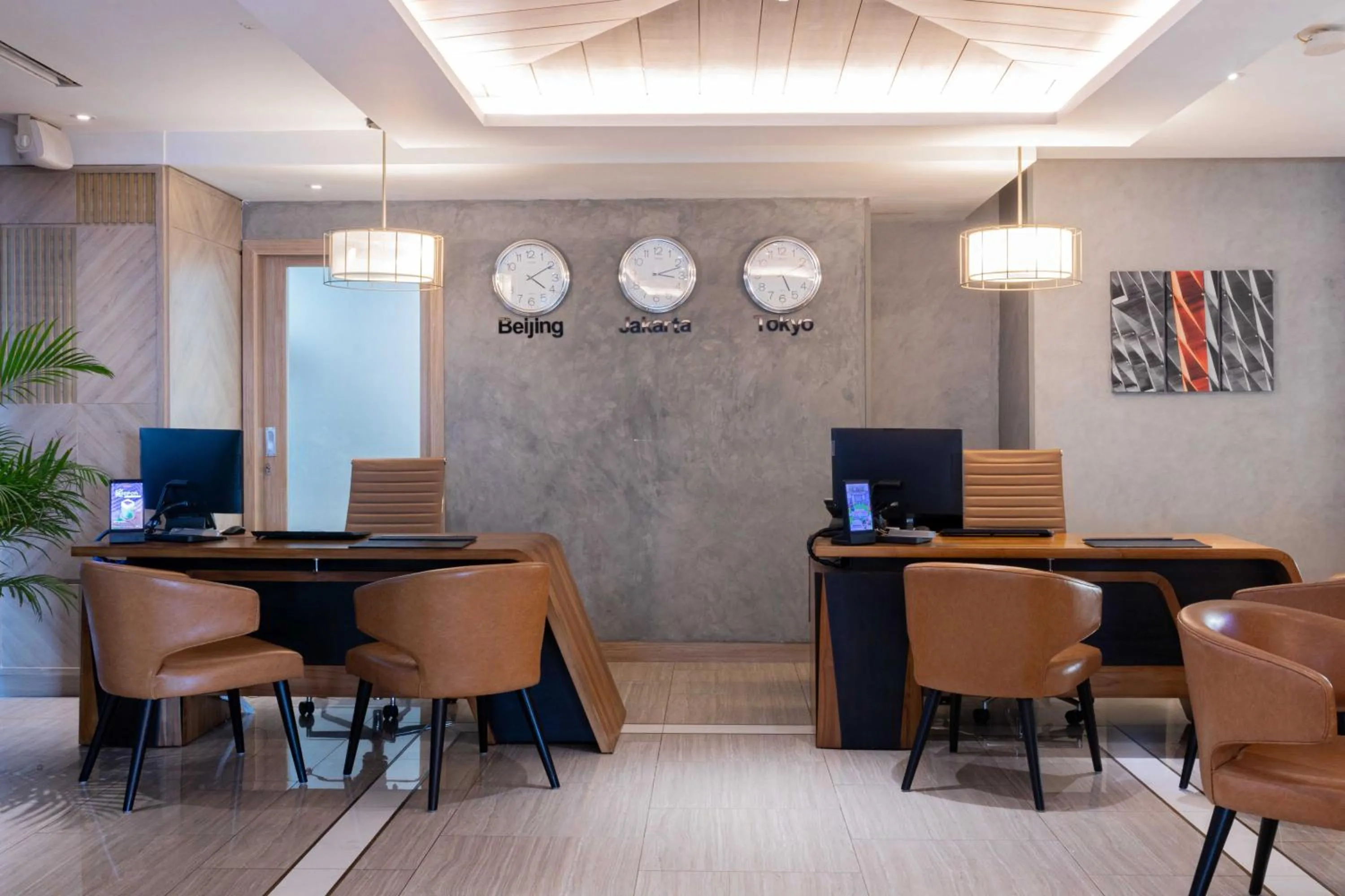 Lobby or reception in Harris Suites Puri Mansion