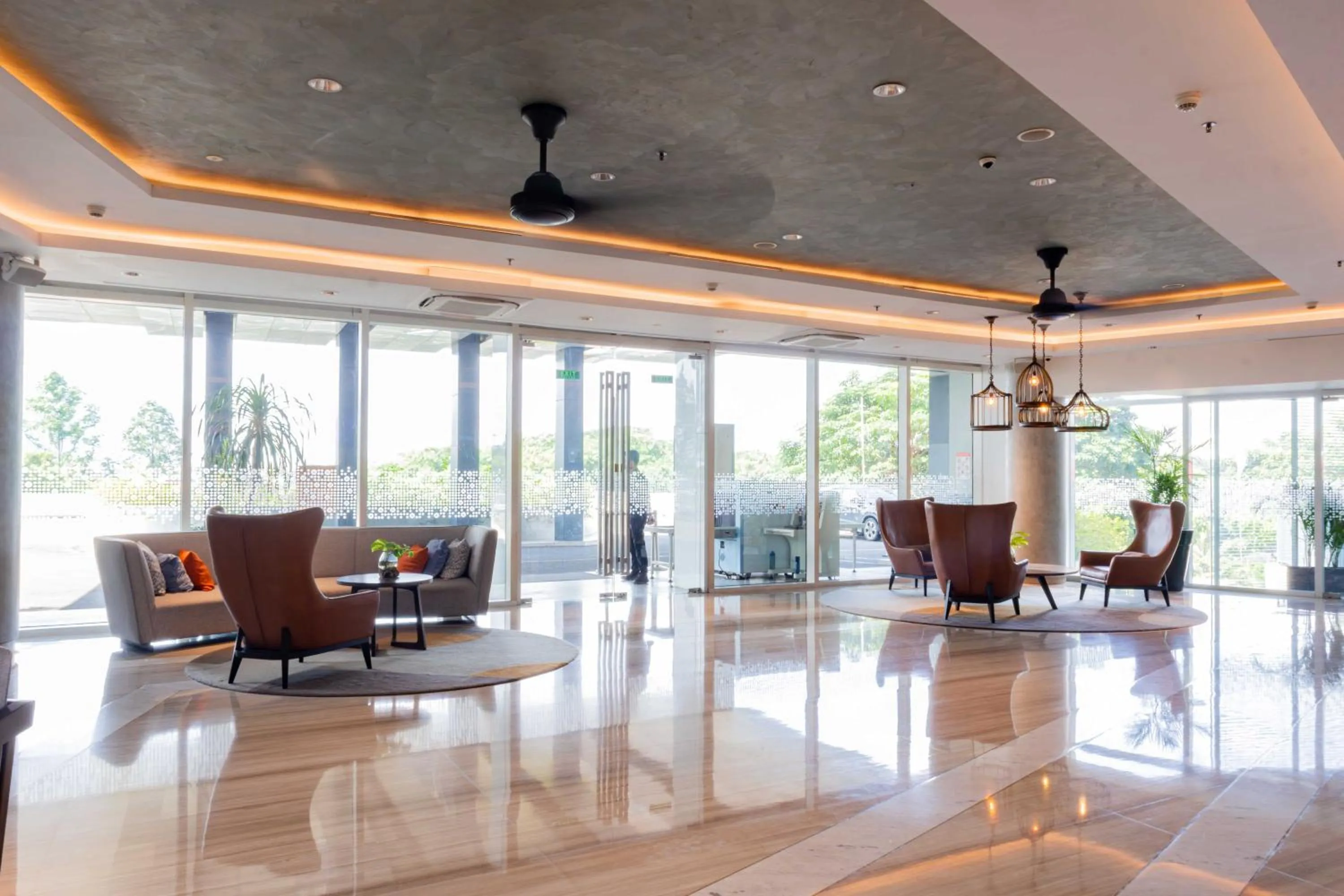 Lobby or reception in Harris Suites Puri Mansion