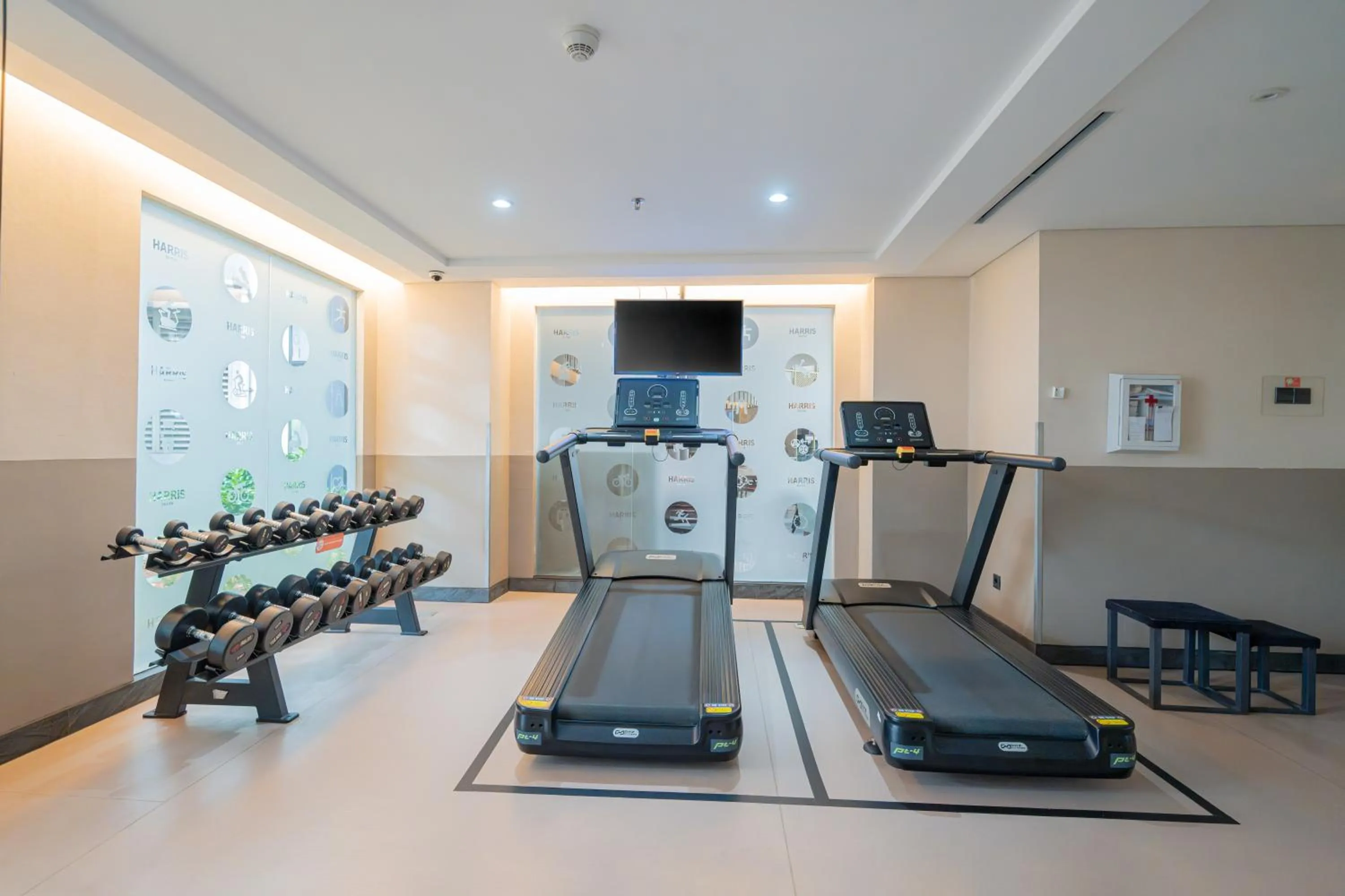 Fitness centre/facilities in Harris Suites Puri Mansion