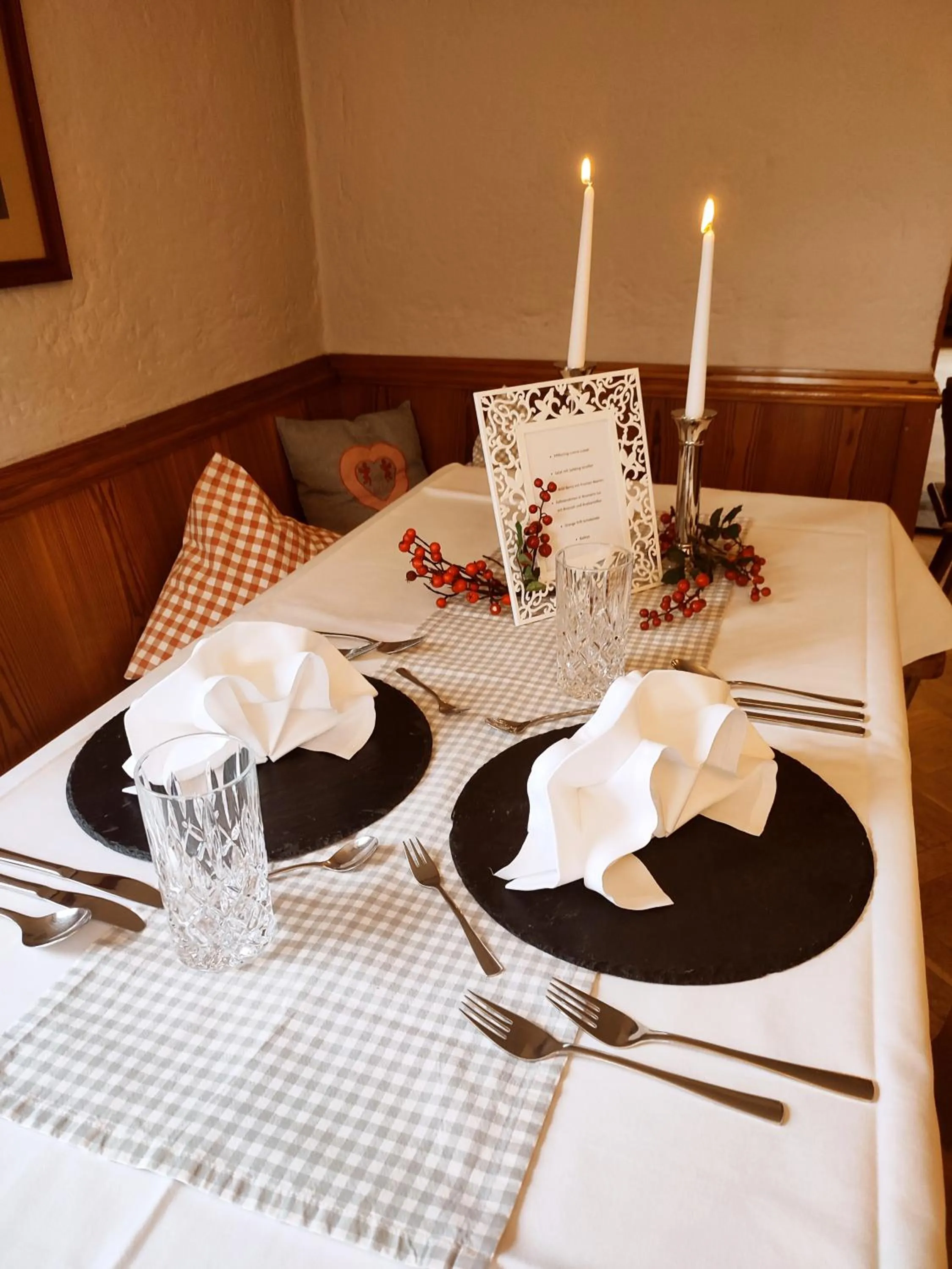 Restaurant/places to eat in DEVA Hotel Alpenglück