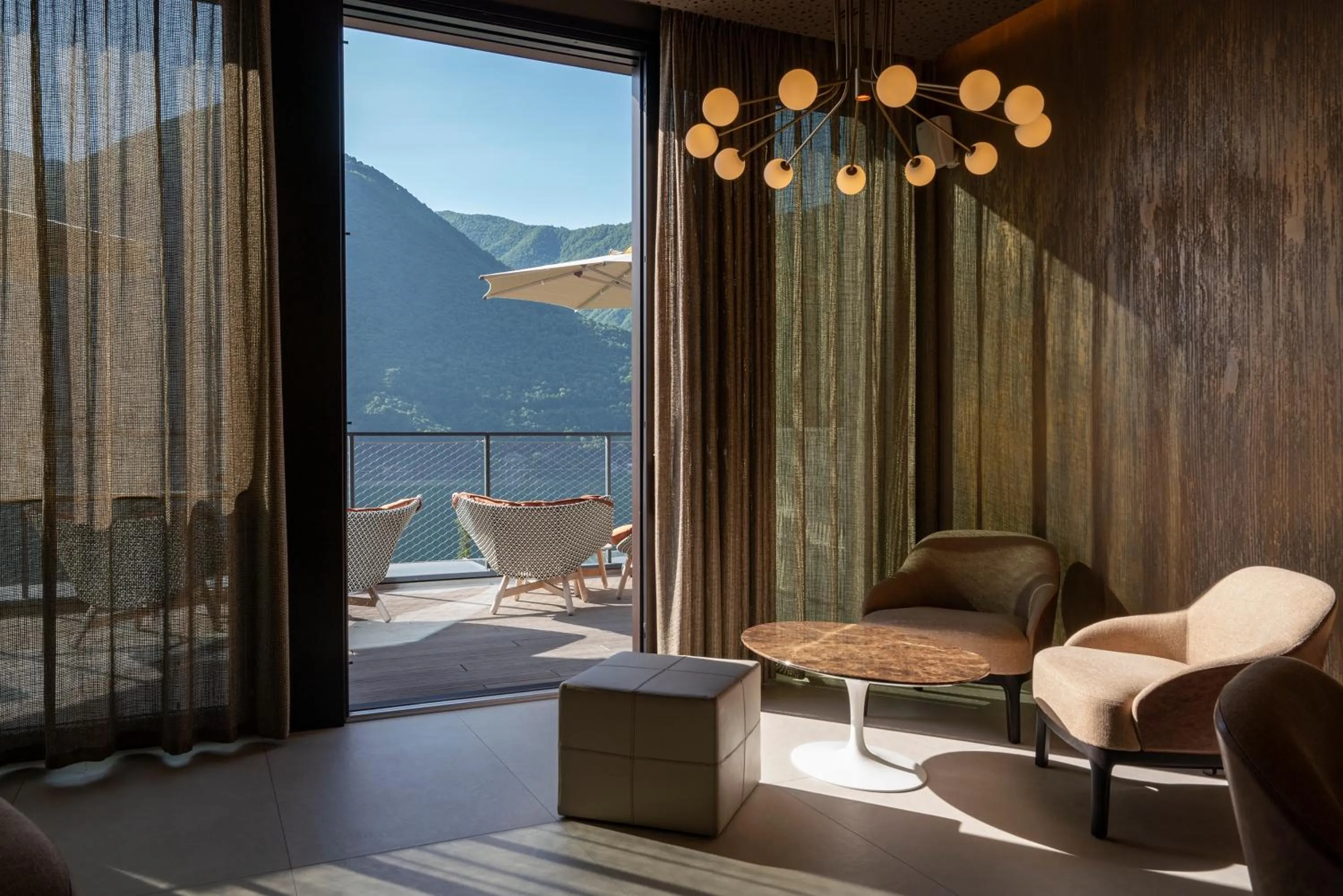 Lounge or bar in ARIA Retreat & SPA - The Leading Hotels of the World