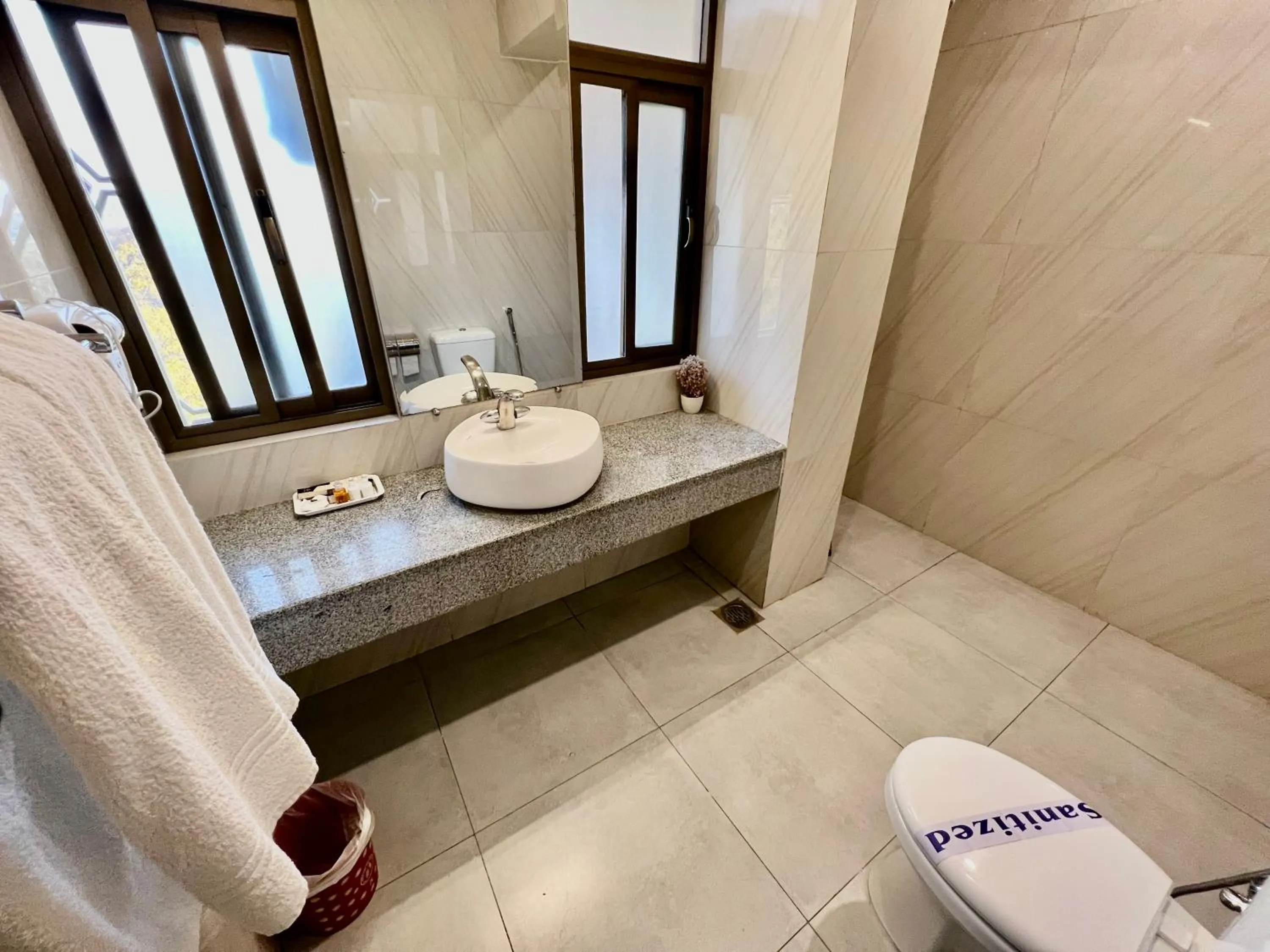 Shelton's Ambassador