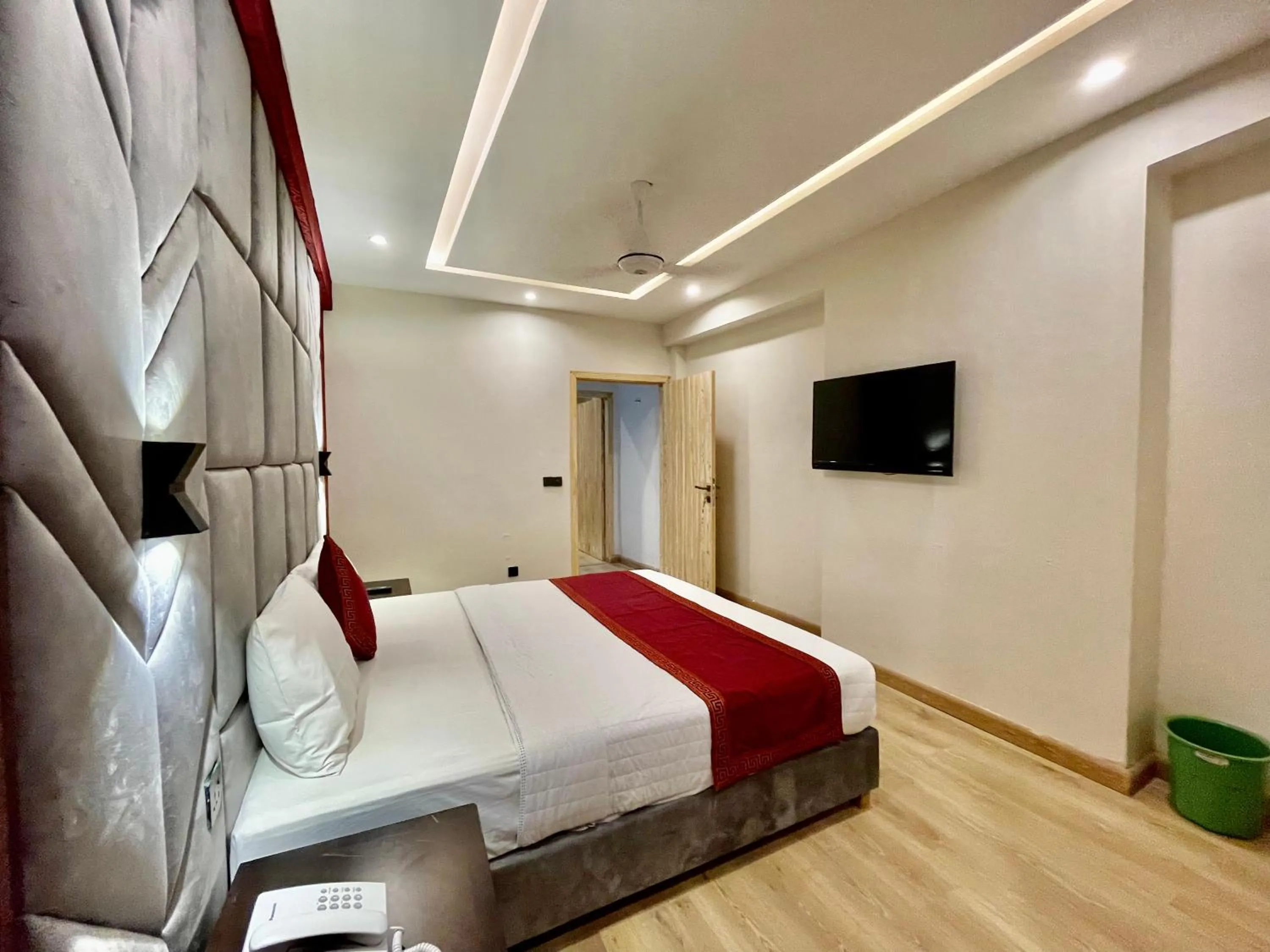 Bed in Shelton's Ambassador