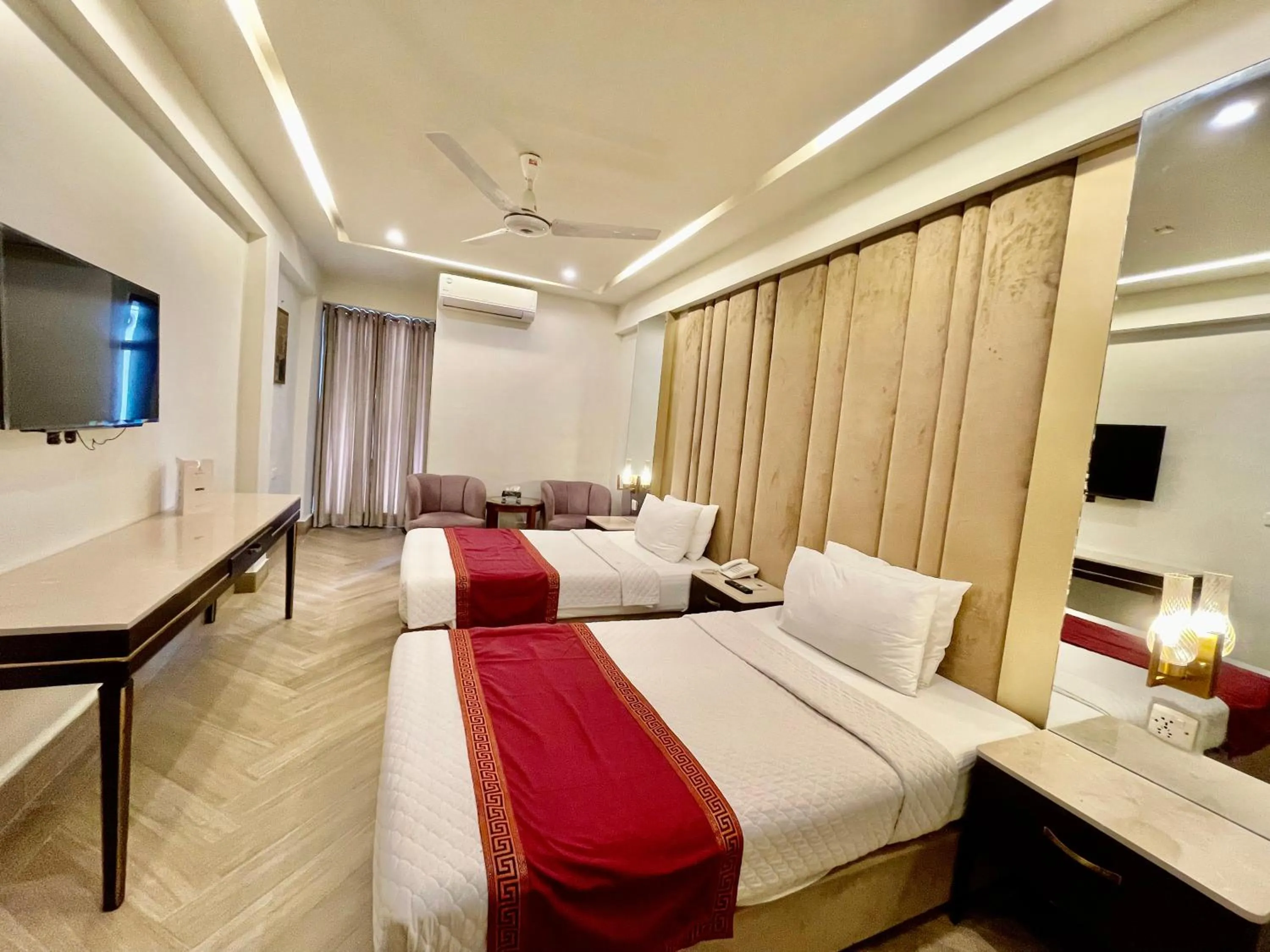 Bed in Shelton's Ambassador