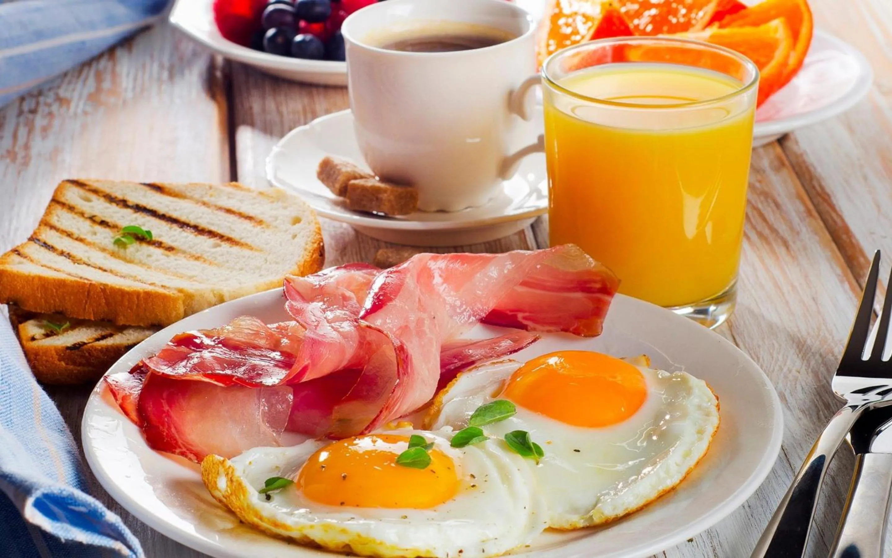 Breakfast in Shelton's Ambassador