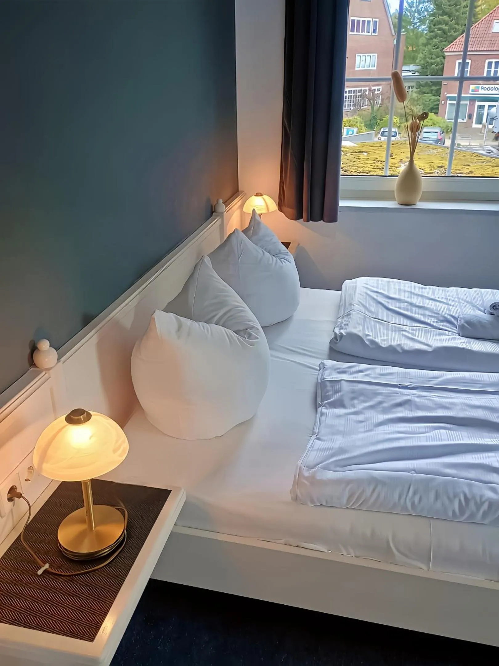 Photo of the whole room, Bed in Excellent Hotel Hamburg