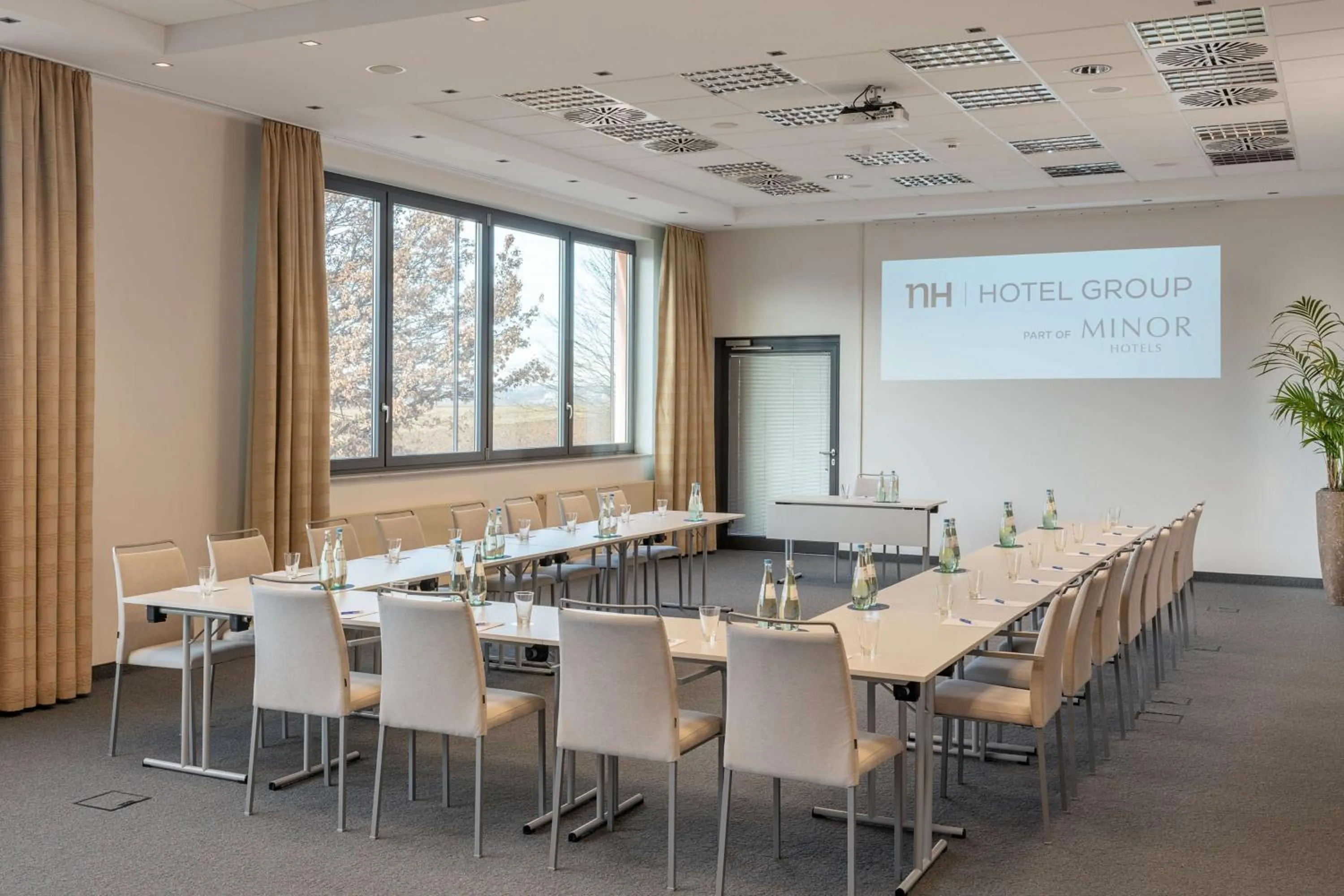 Meeting/conference room in NH Stuttgart Airport