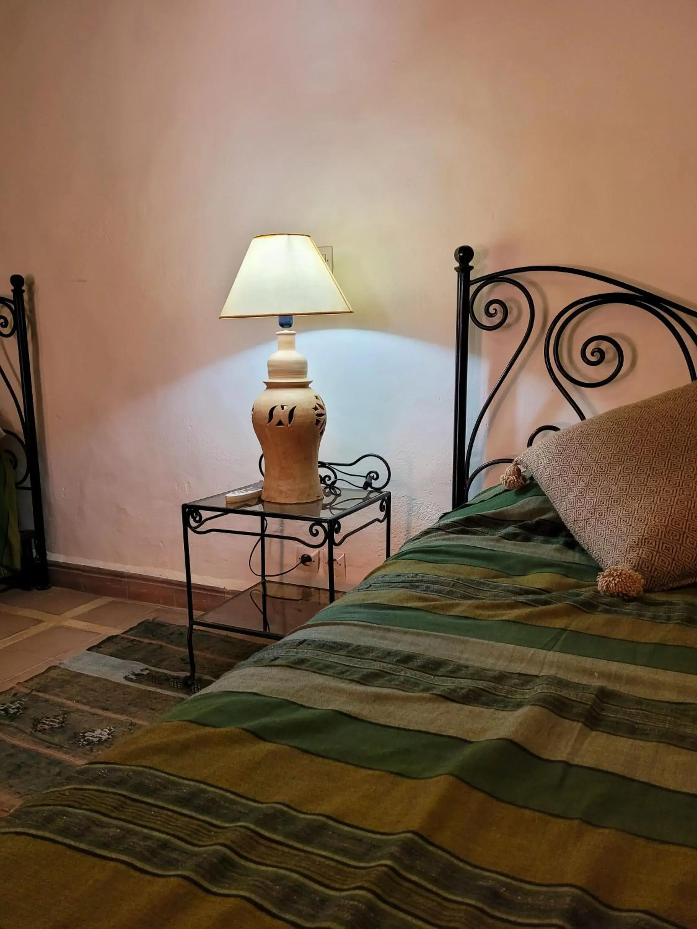 Twin Room in Riad Ain Khadra Twin Room in Riad Ain Khadra