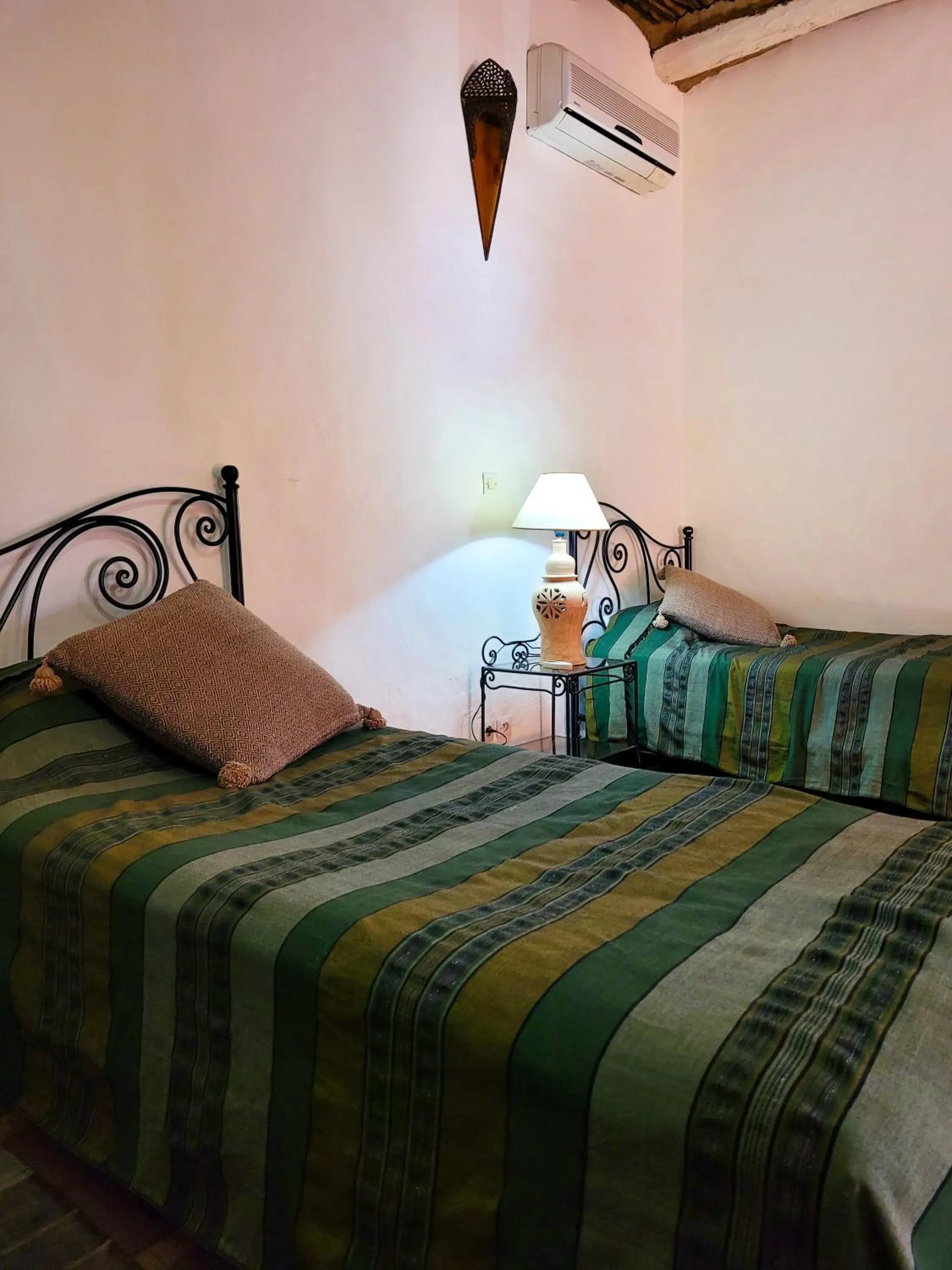 Bed in Riad Ain Khadra