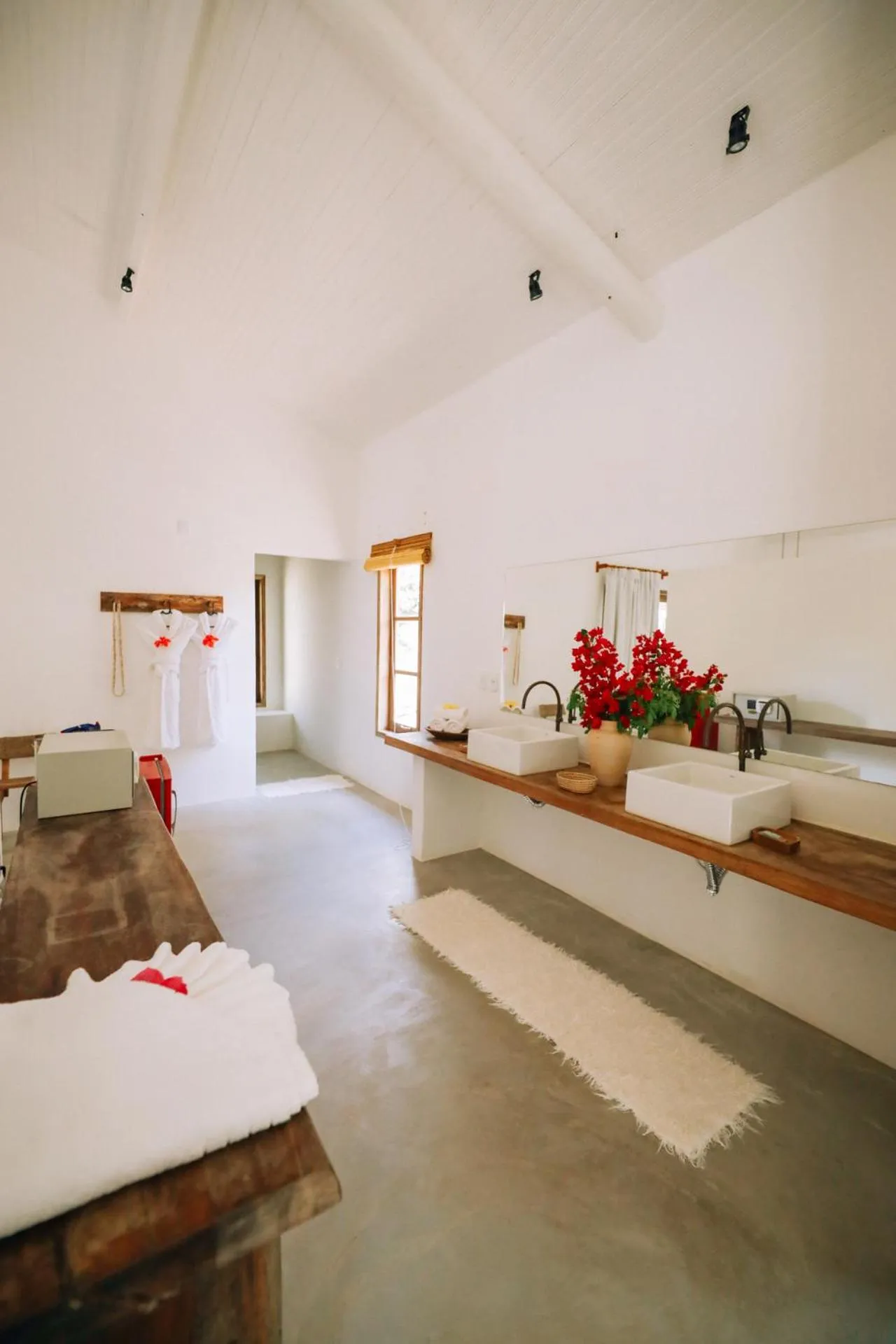 Bathroom, Bed in Villa dos Nativos Boutique Hotel
