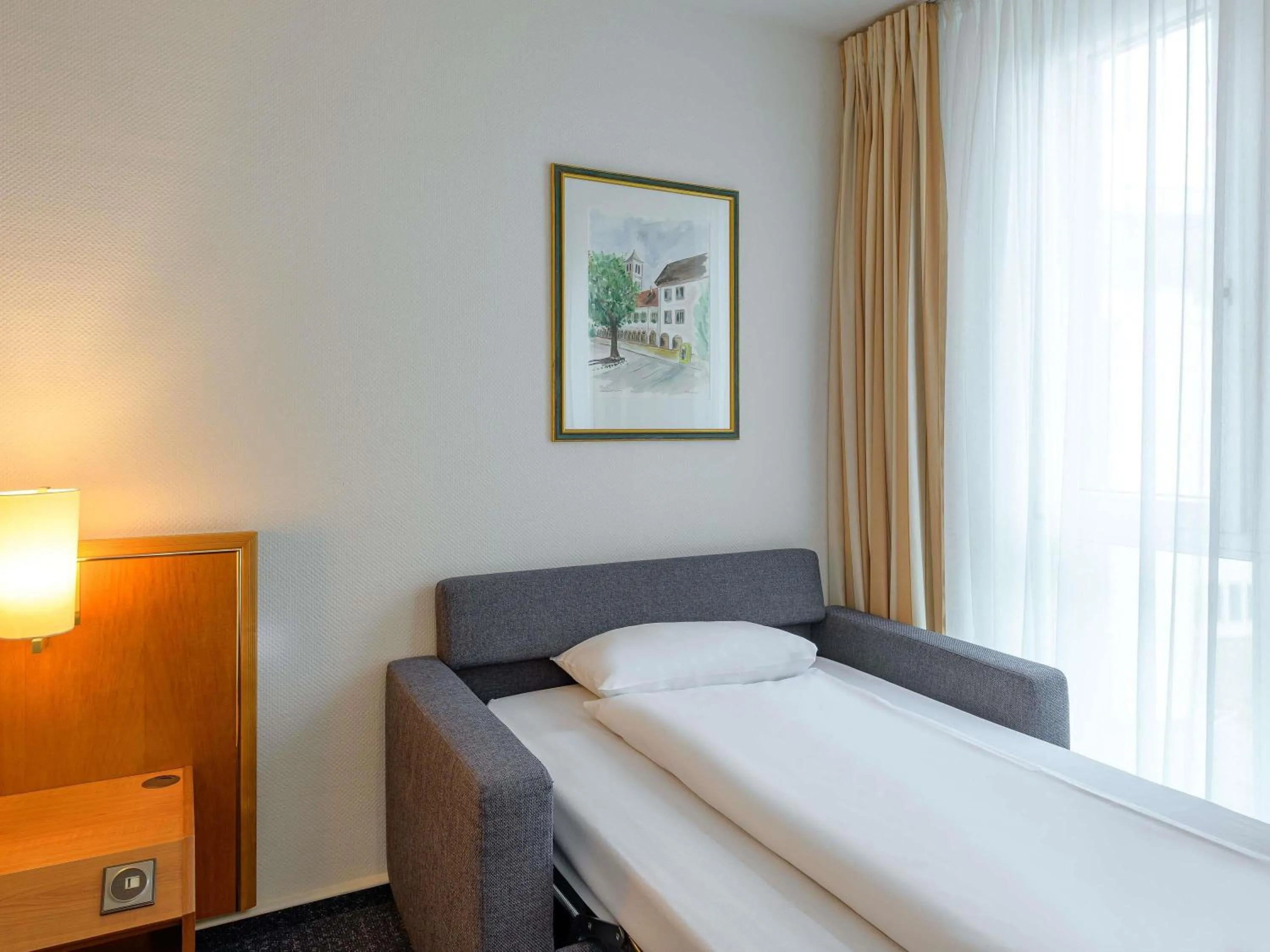 Bedroom, Bed in Novotel Freiburg am Konzerthaus