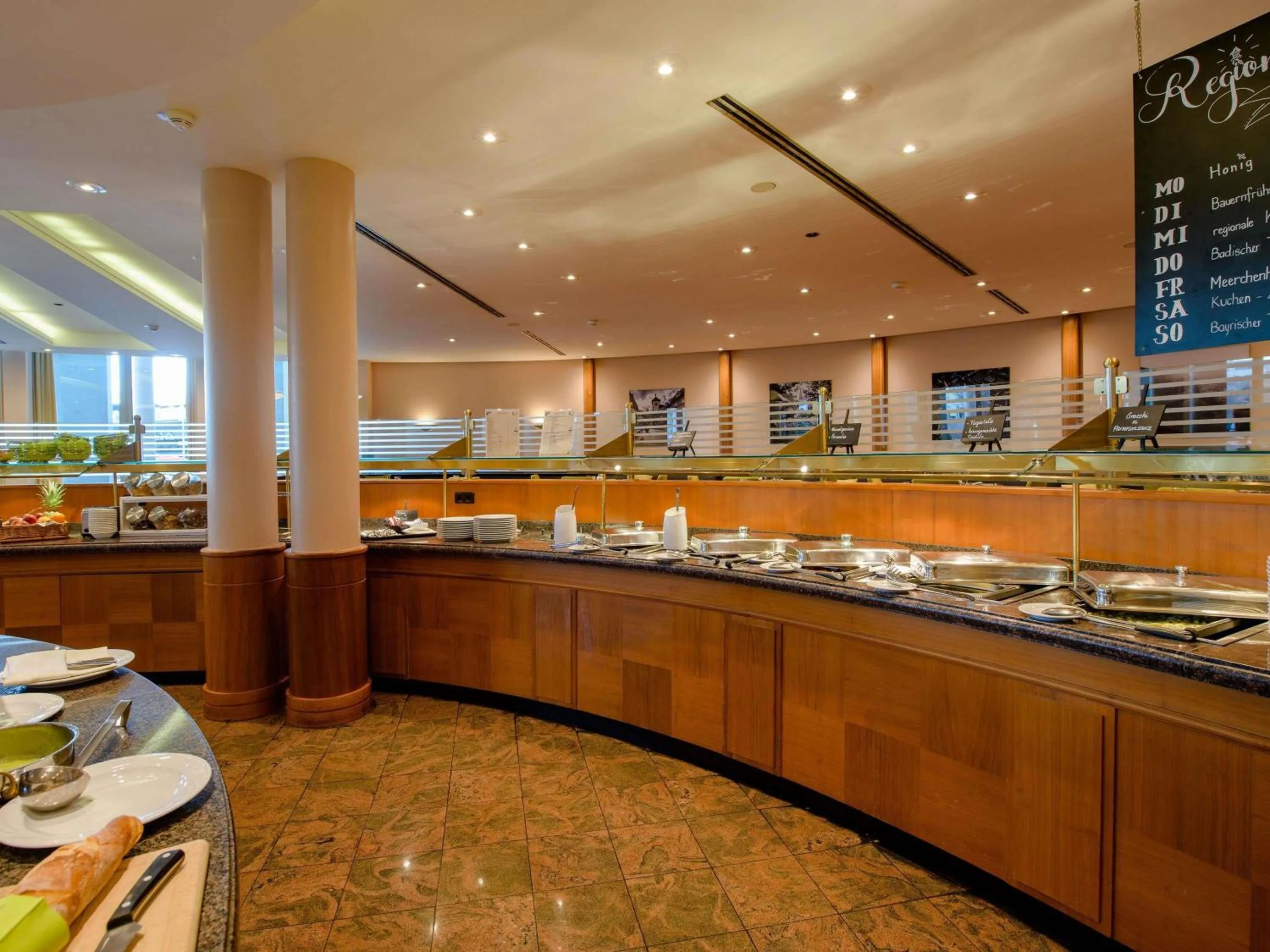 Breakfast in Novotel Freiburg am Konzerthaus