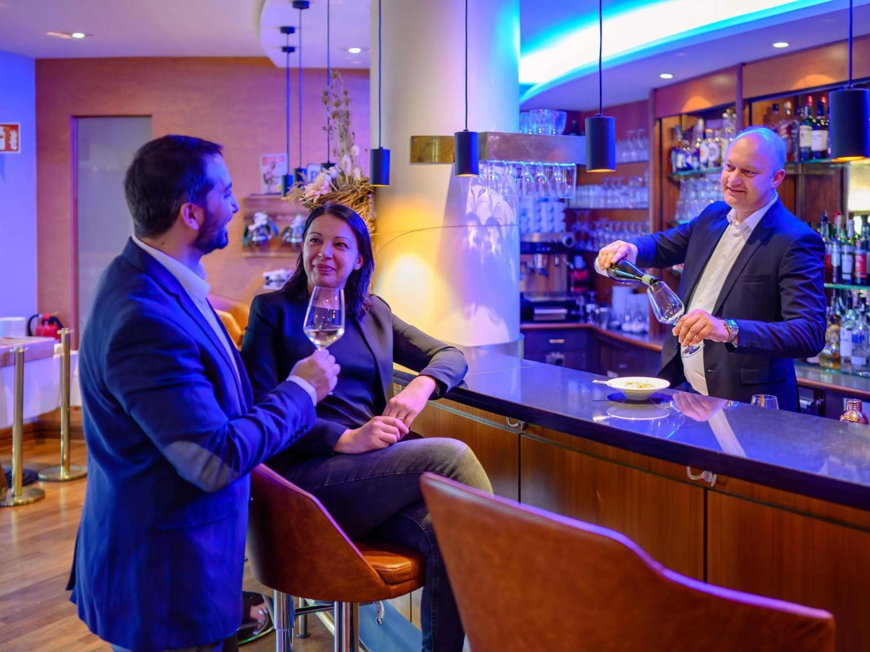 Lounge or bar in Novotel Freiburg am Konzerthaus