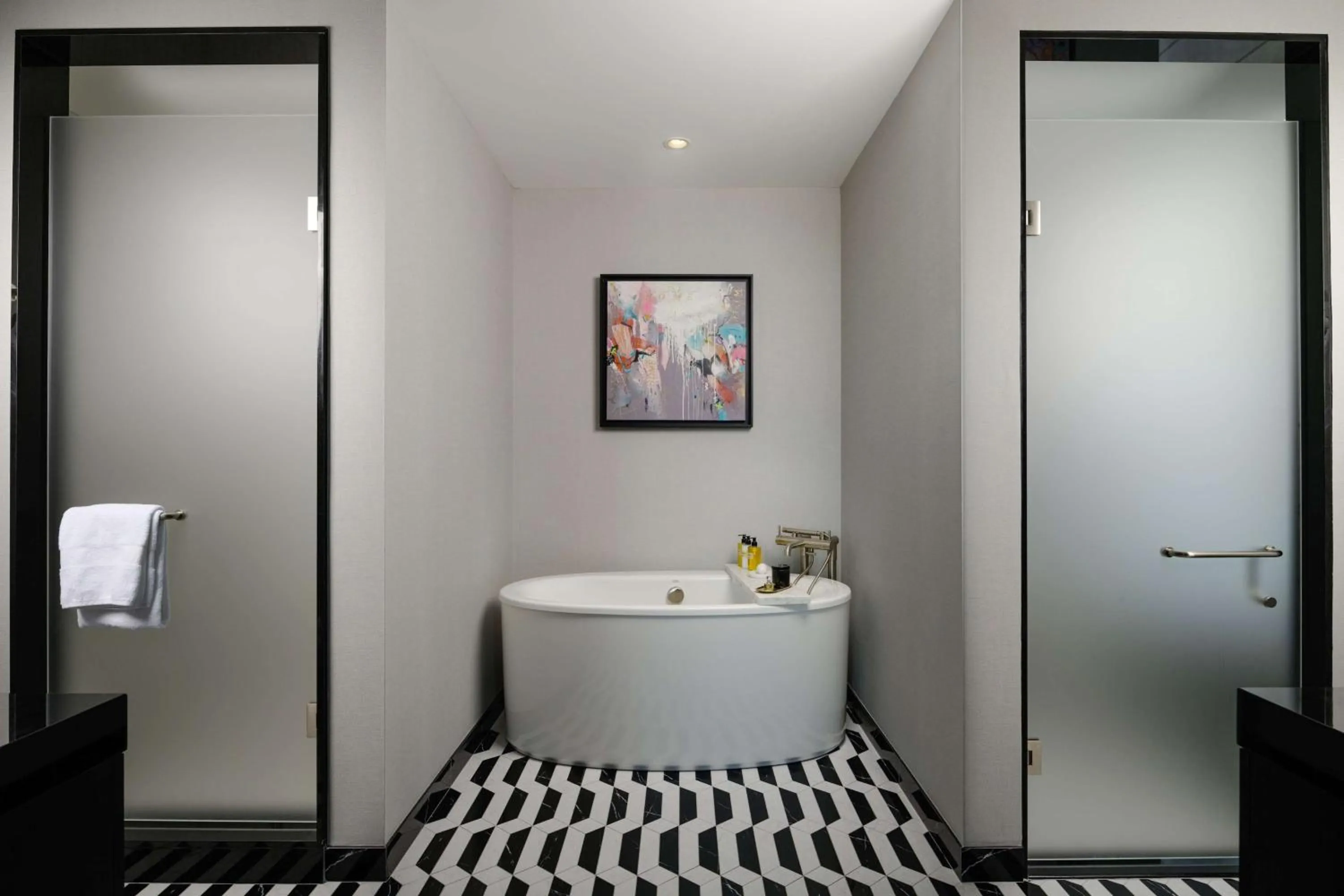 Bathroom in Daxton Hotel Birmingham, Curio Collection by Hilton