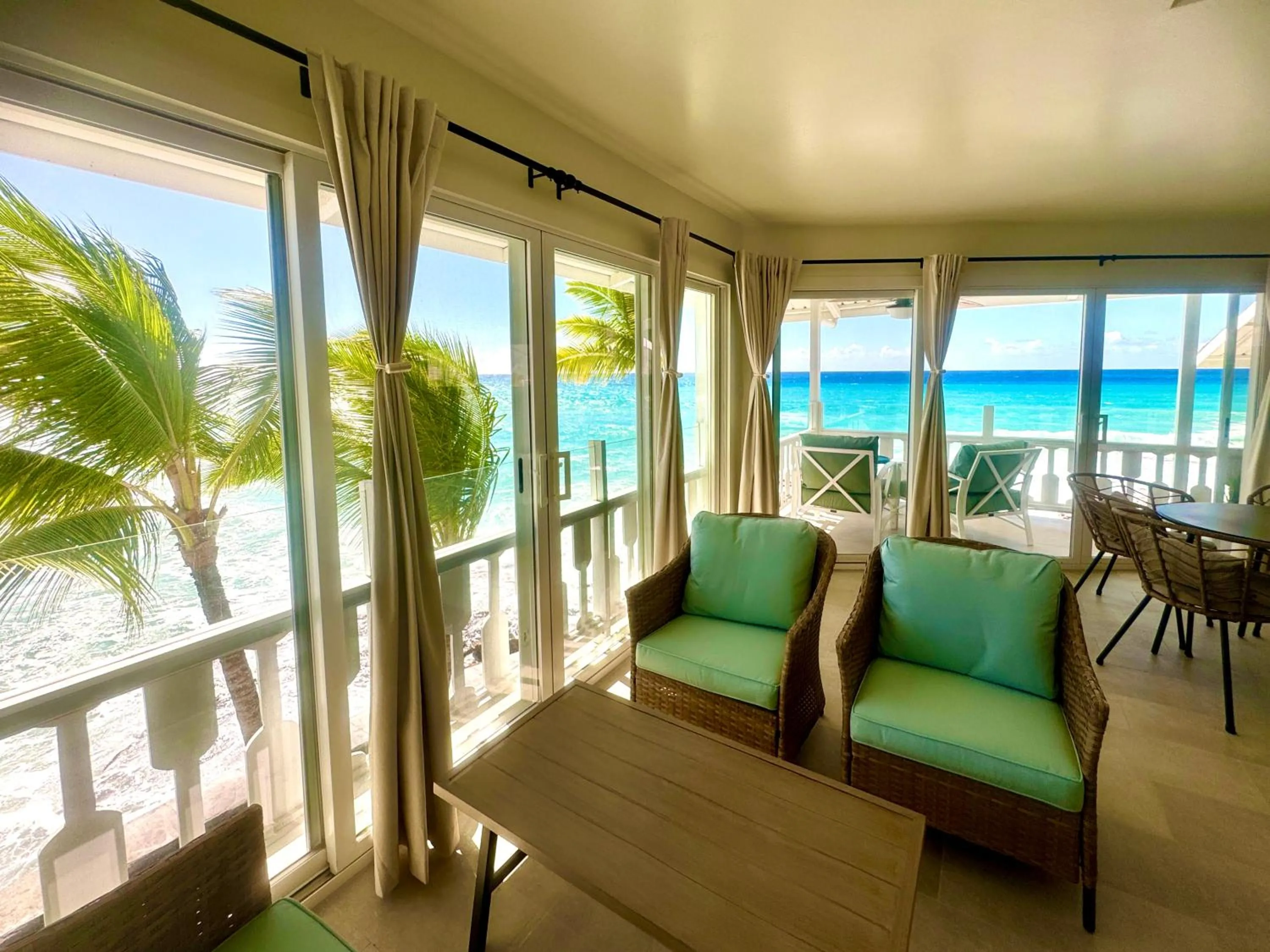 Patio in Kona Tiki Hotel - No Resort Fees