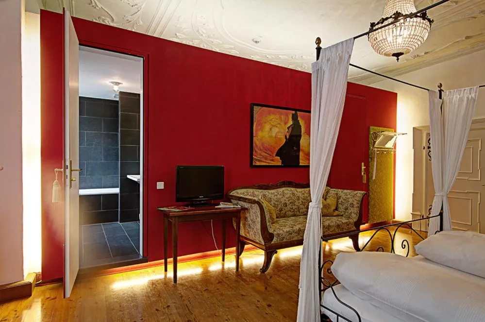 Bed in Hotel Orphée - Großes Haus