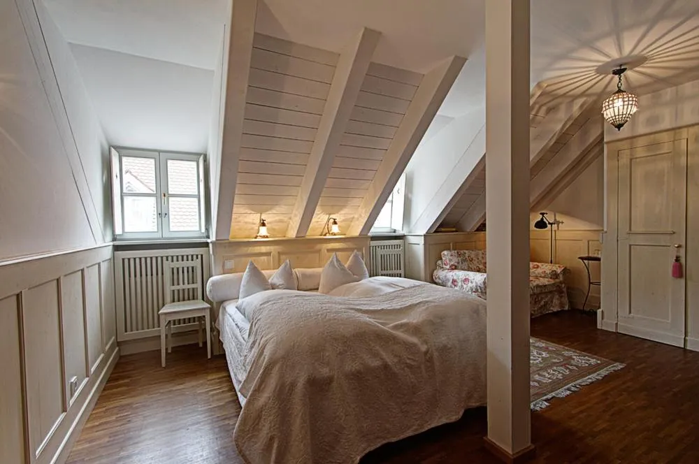 Bed in Hotel Orphée - Großes Haus