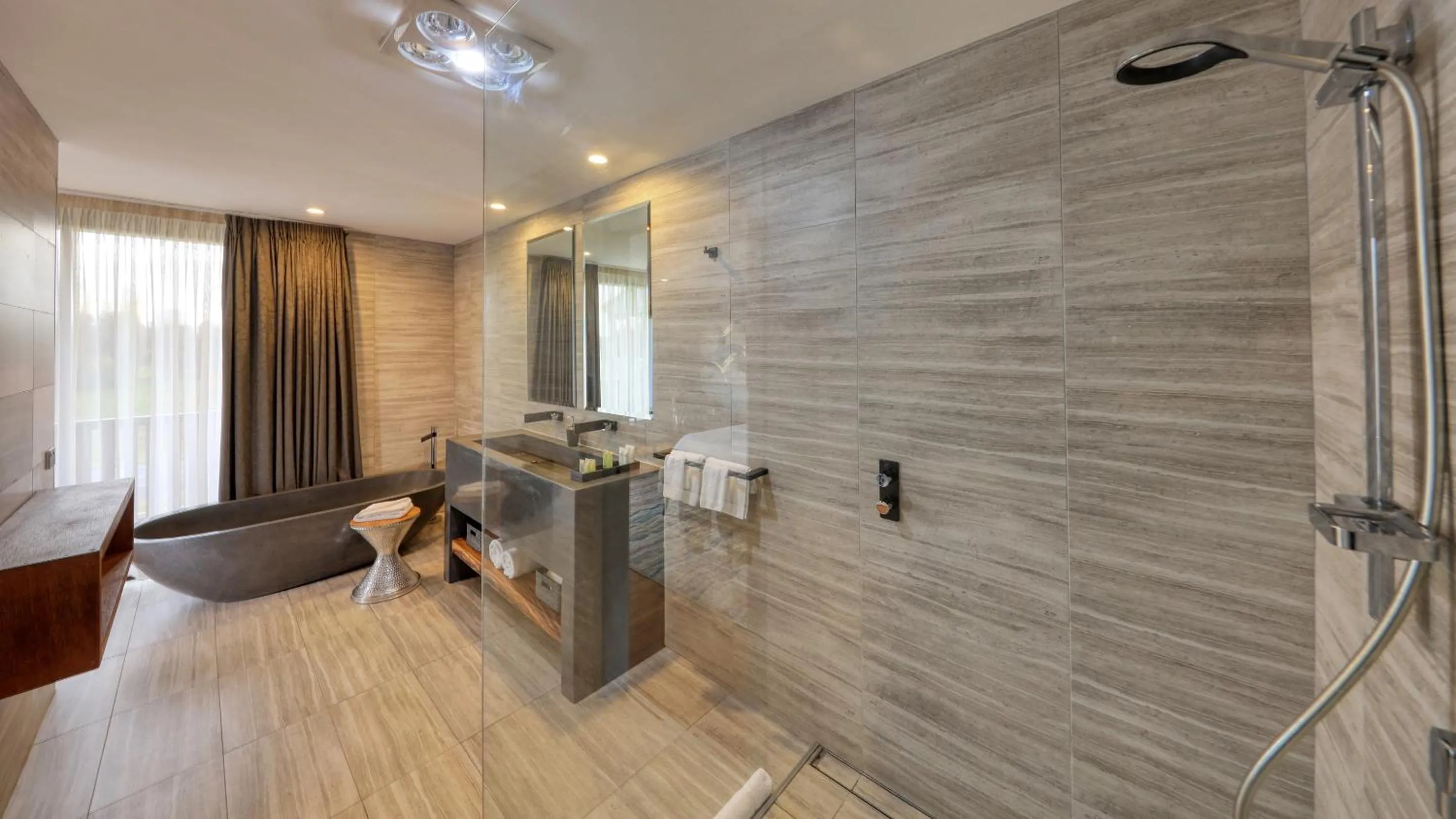 Shower in Blue Jacket Motel