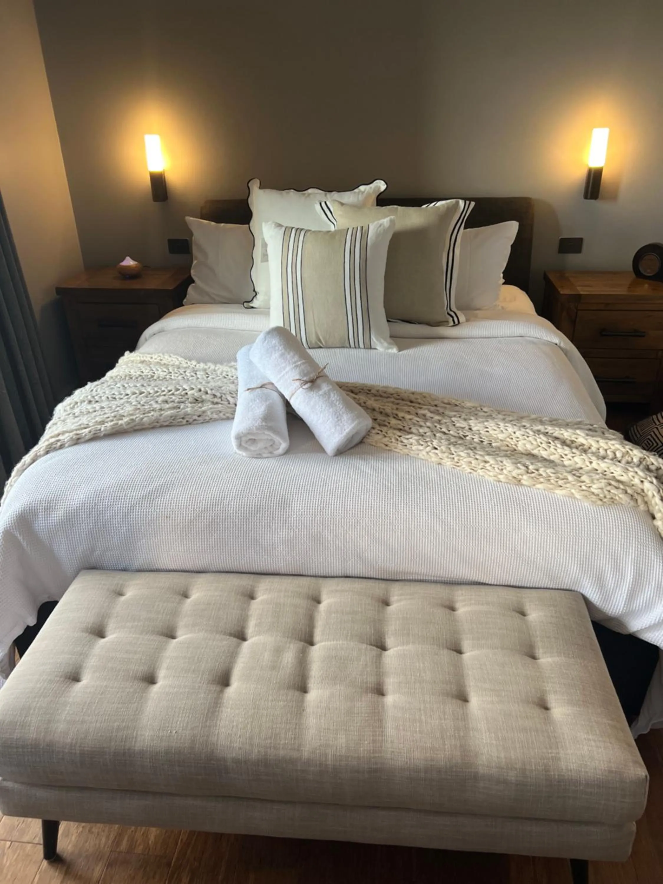 Bed in Blue Jacket Motel