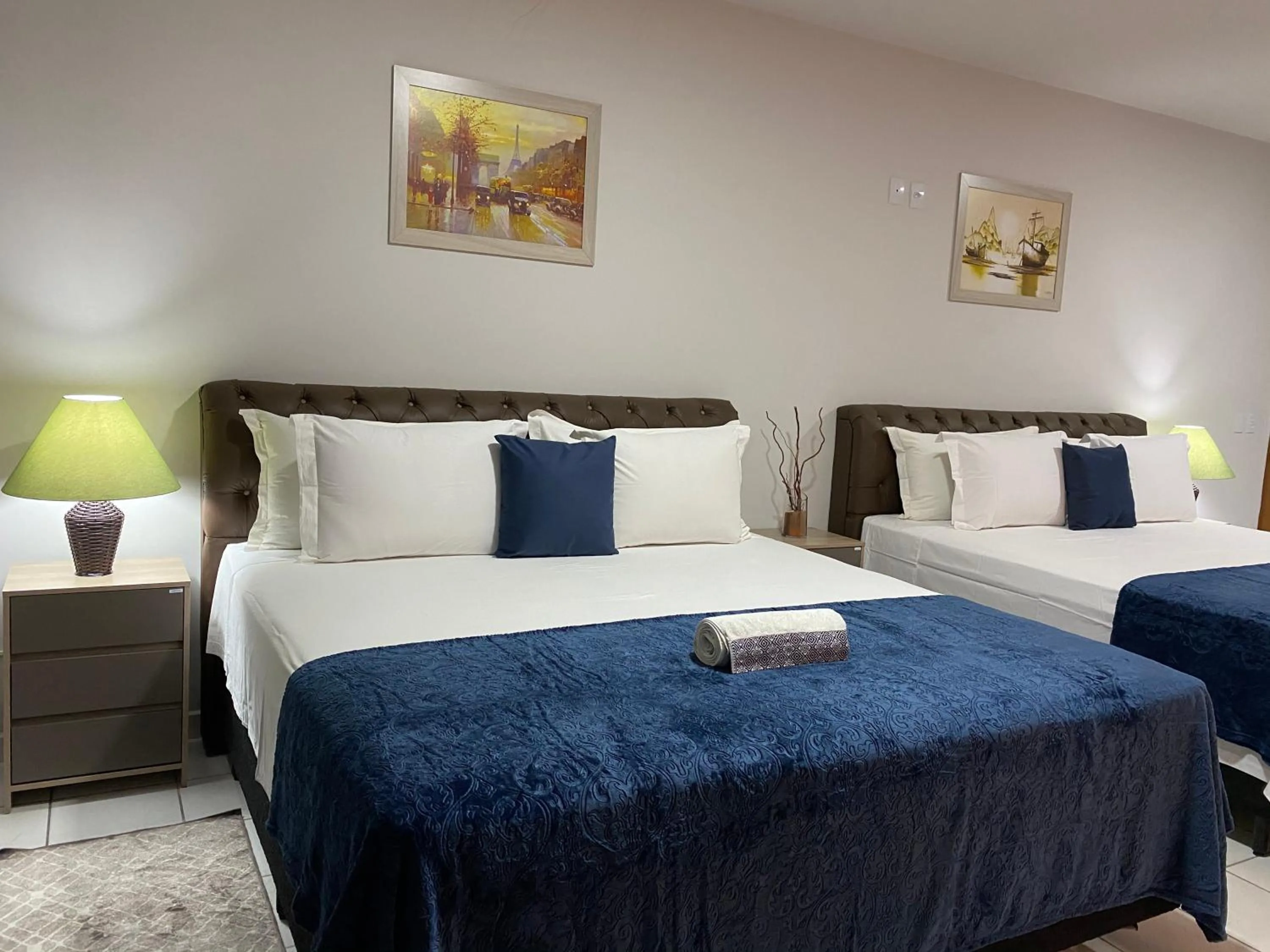 Bed in B & A Suites Inn Hotel - Quarto Luxo Safira