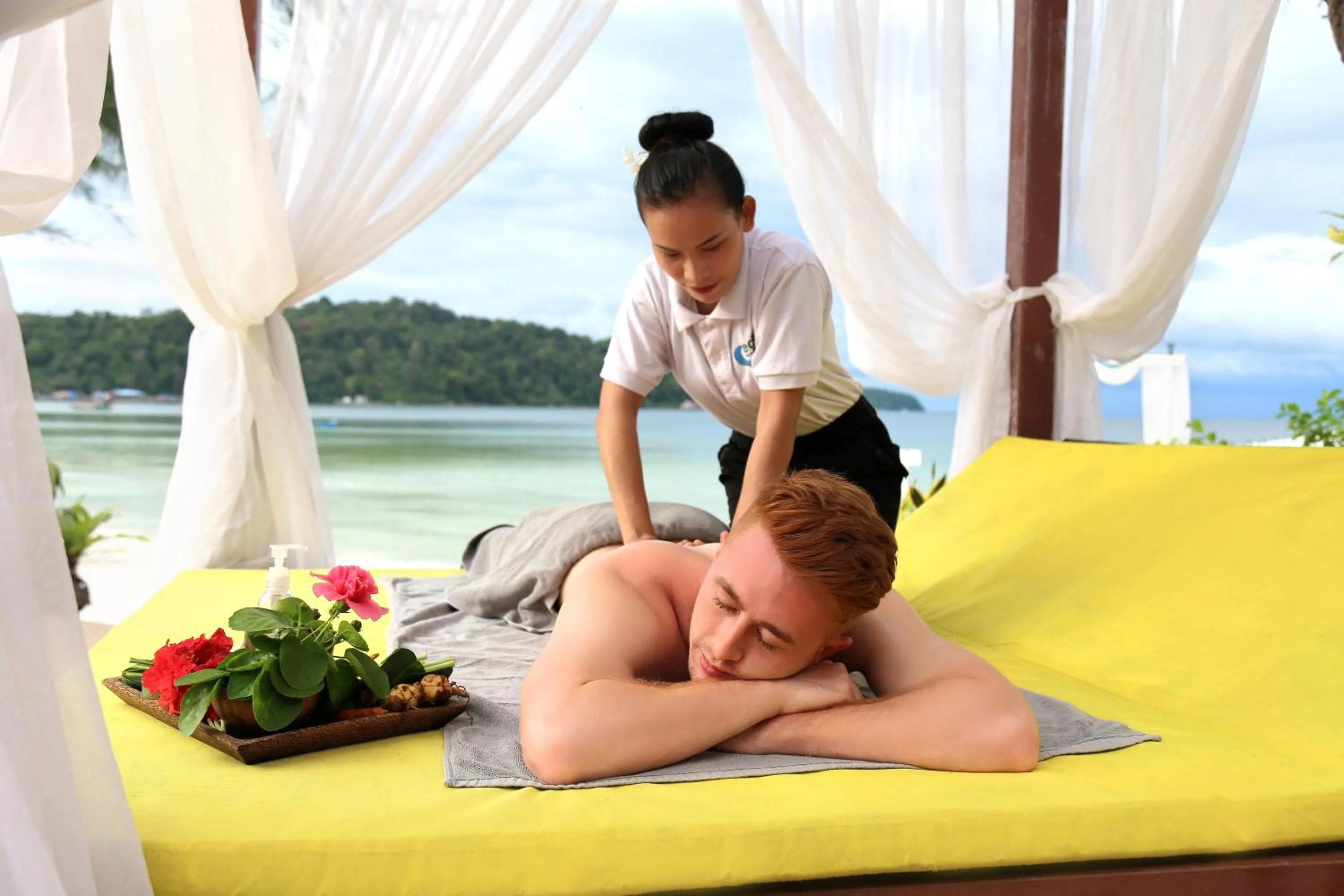 Massage in Eden Beach Resort by EHM
