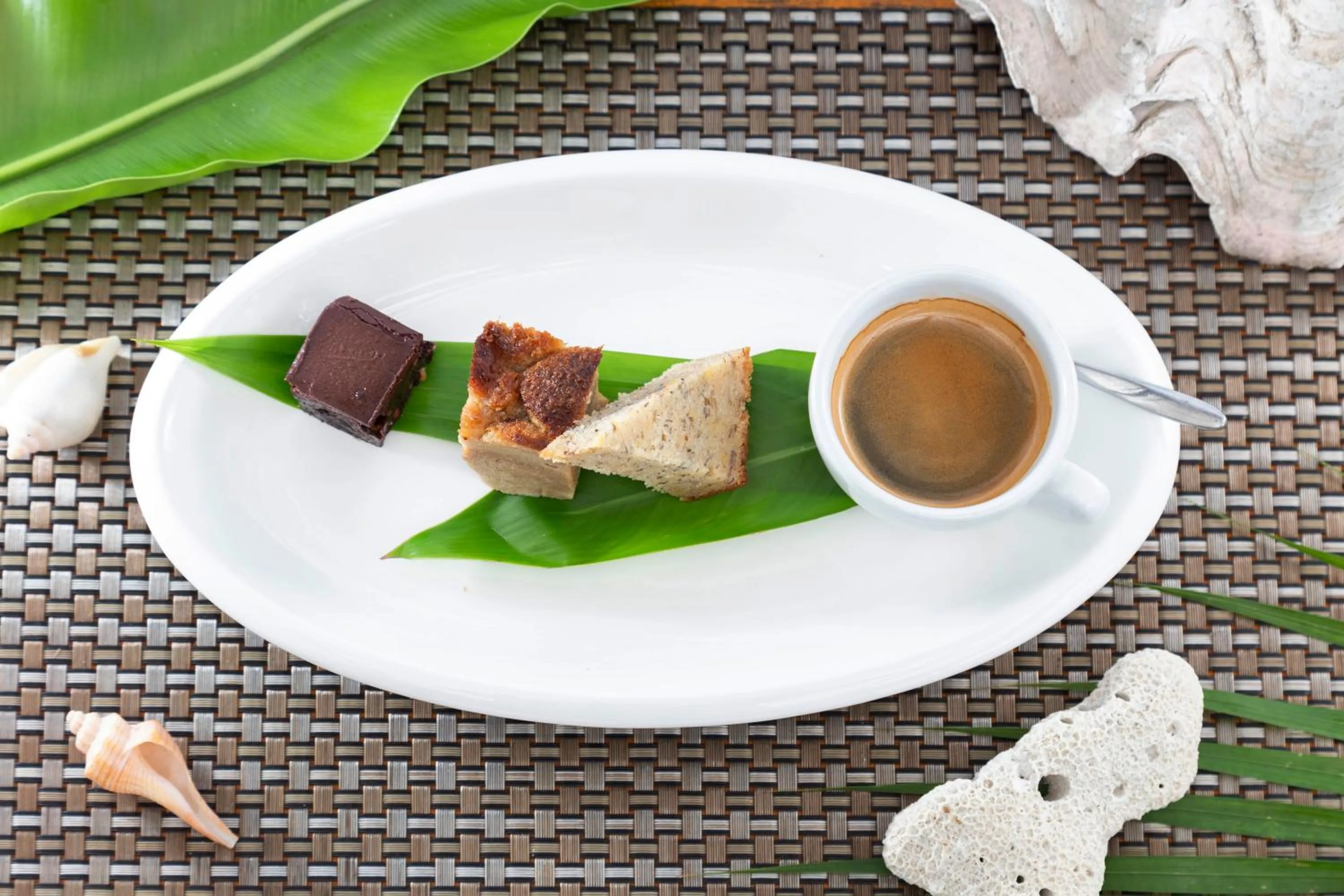 Food and drinks in Eden Beach Resort by EHM