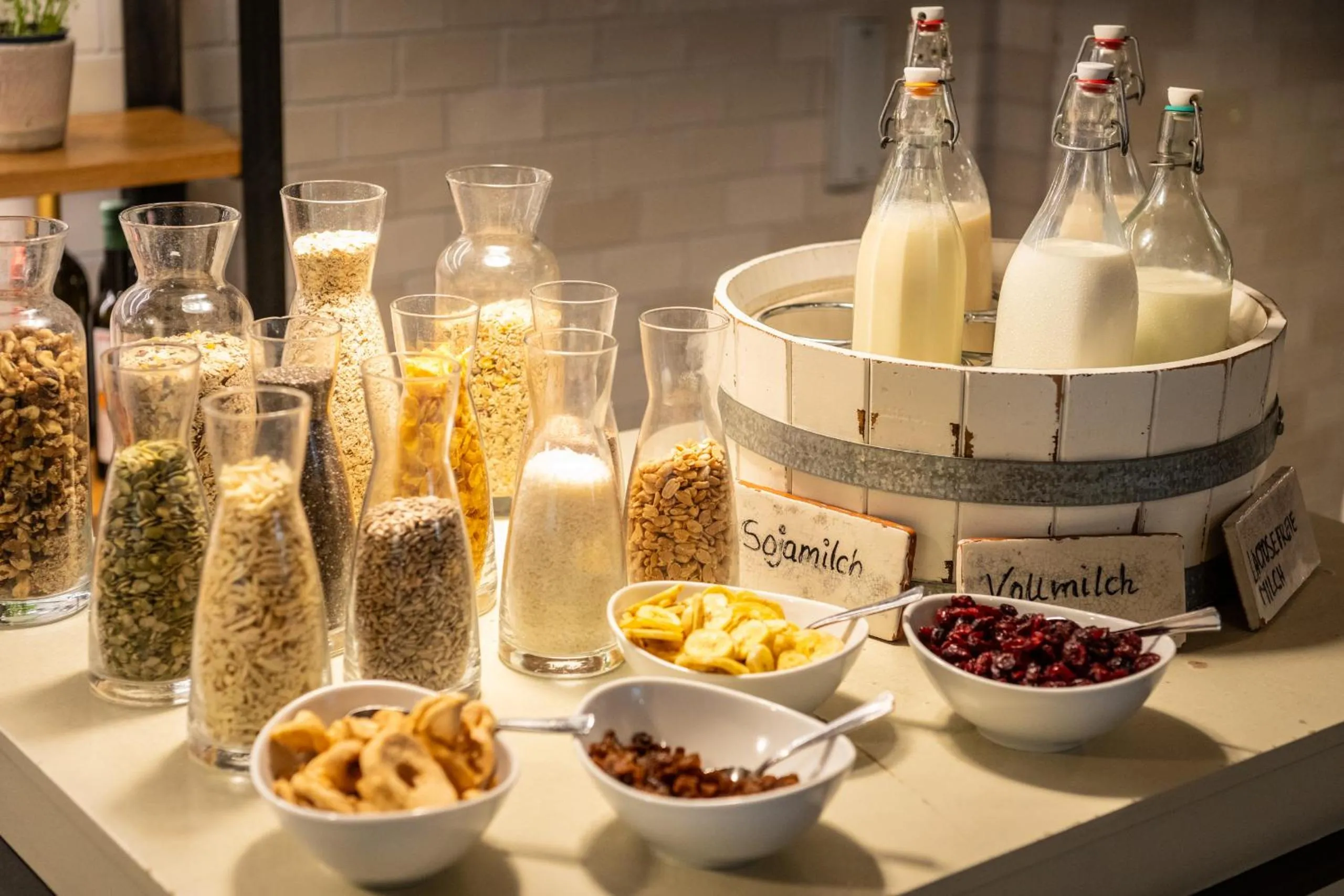 Restaurant/places to eat in Bollants SPA im Park, Autograph Collection