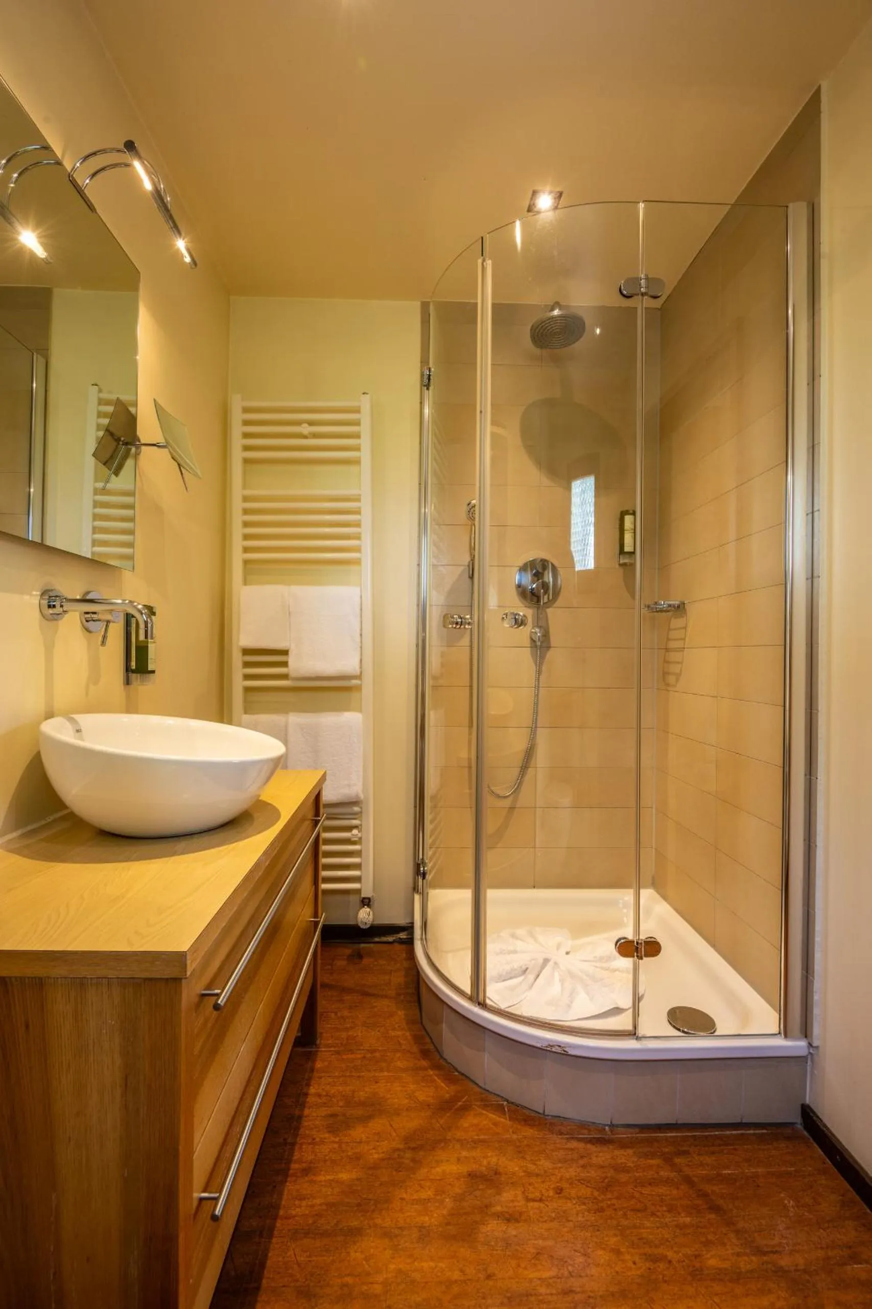 Bathroom in Bollants SPA im Park, Autograph Collection