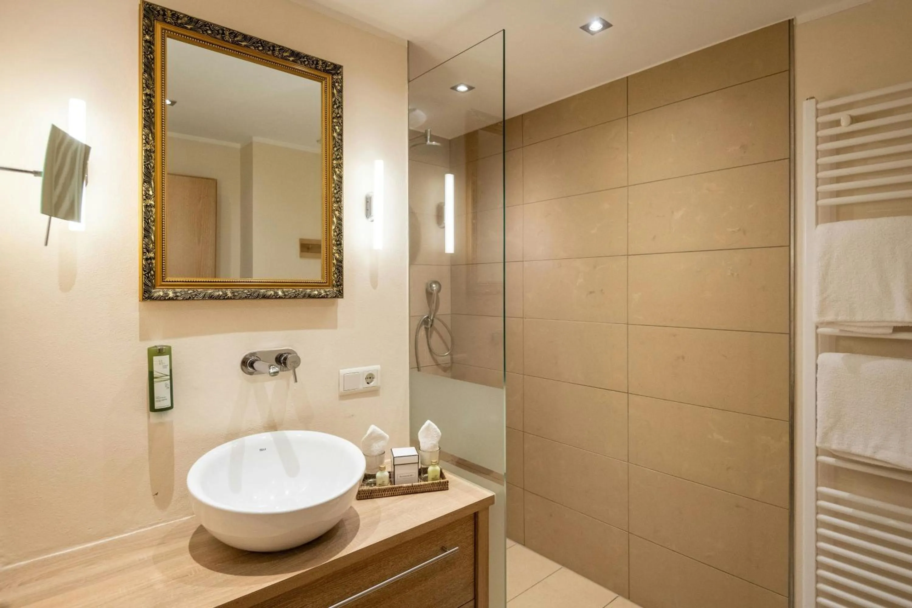 Bathroom in Bollants SPA im Park, Autograph Collection