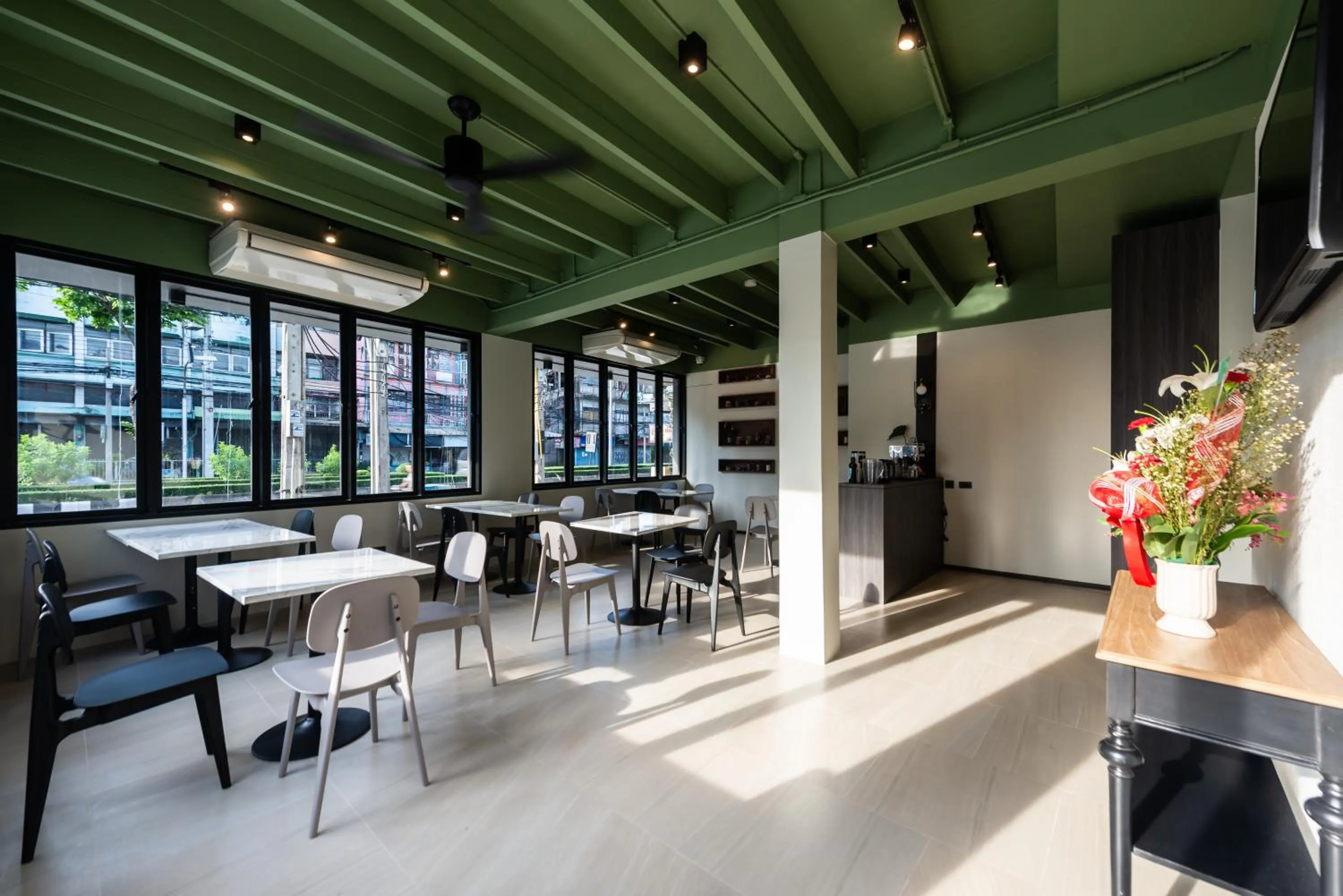 Restaurant/places to eat in Kaya Heritage Hotel