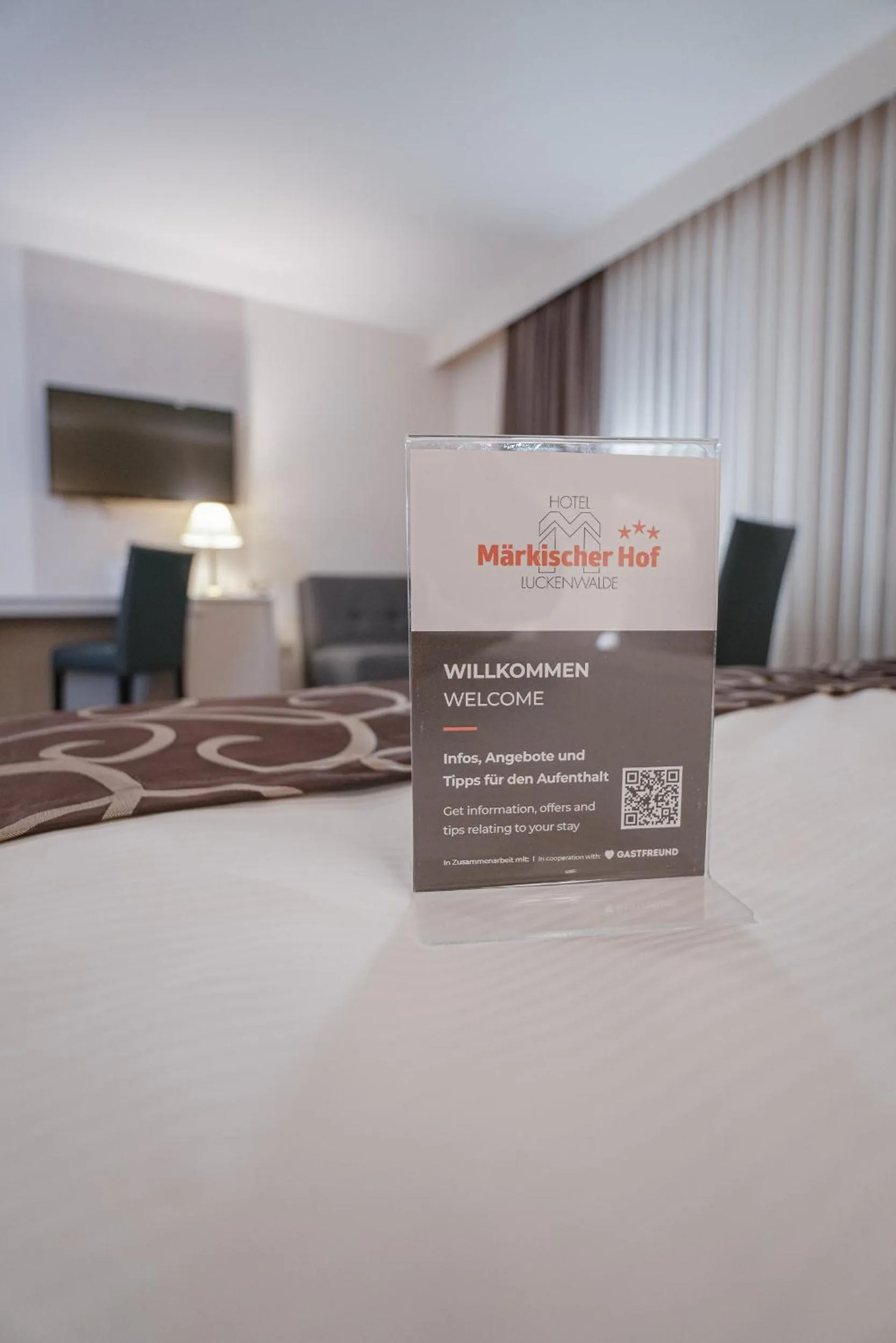 Photo of the whole room, Bed in Hotel Märkischer Hof