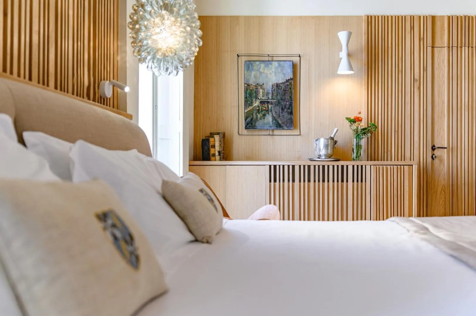 Bed in Pollicastro Boutique Hotel