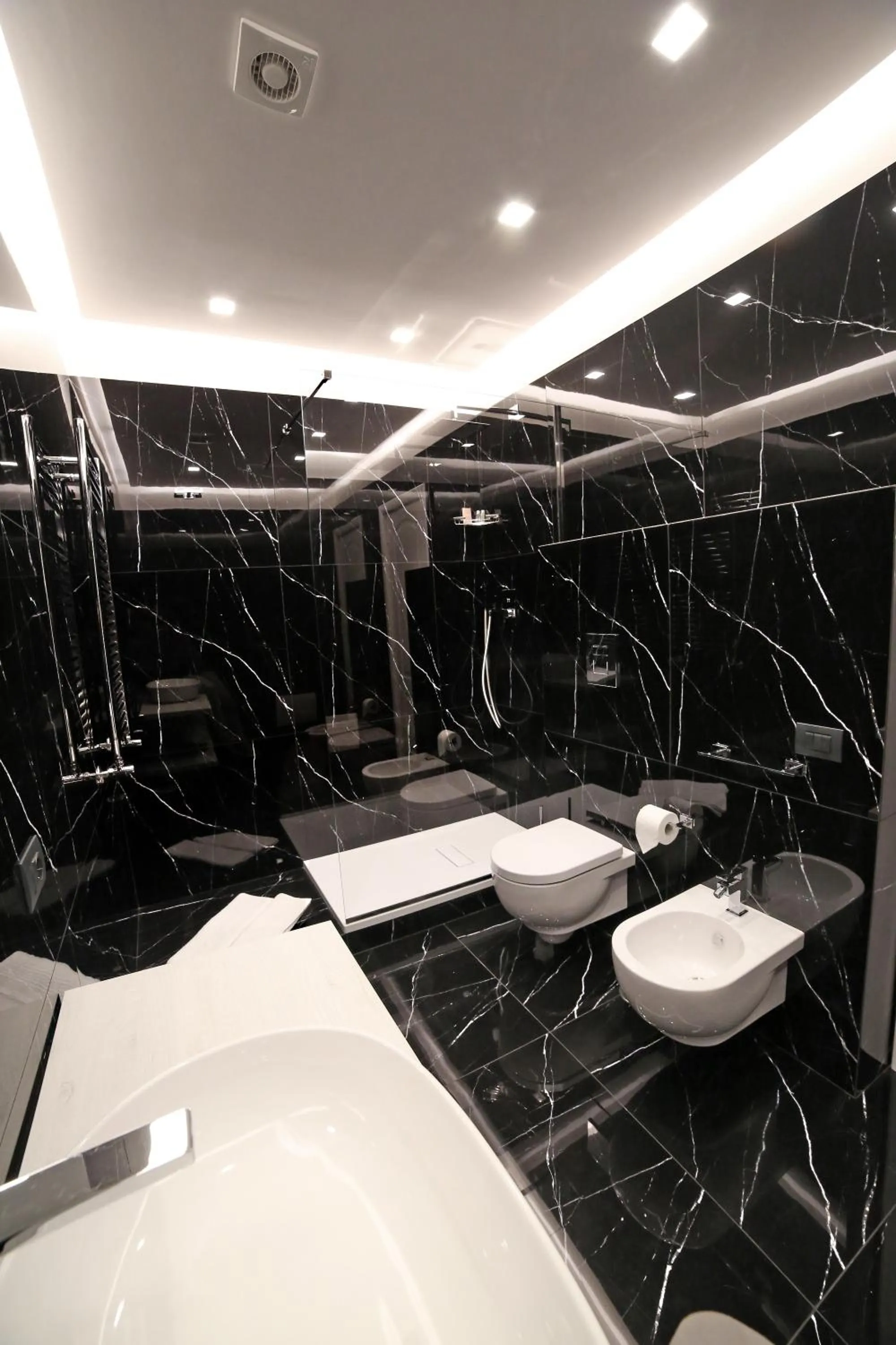 Bathroom in B&B Villa Sant'Elmo con parcheggio interno