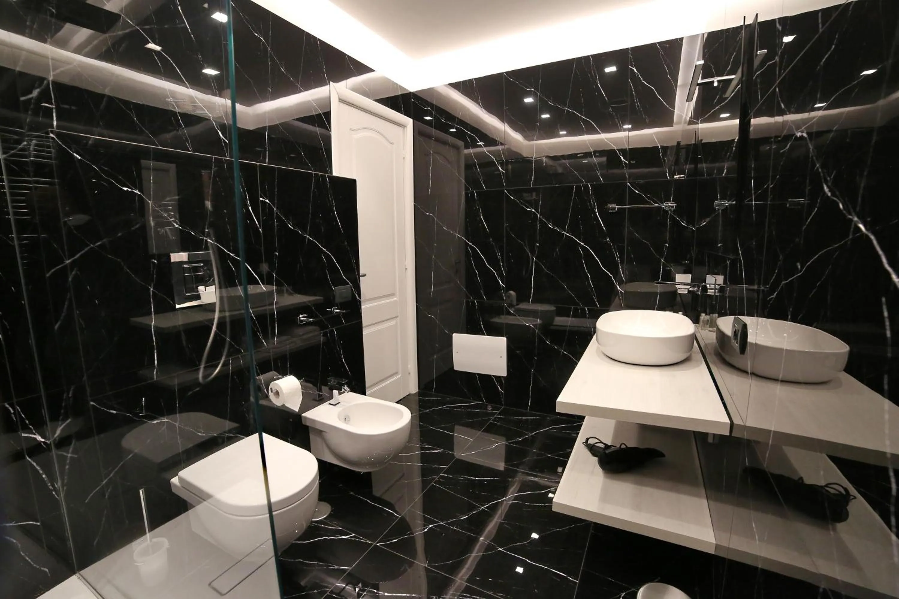 Bathroom in B&B Villa Sant'Elmo con parcheggio interno