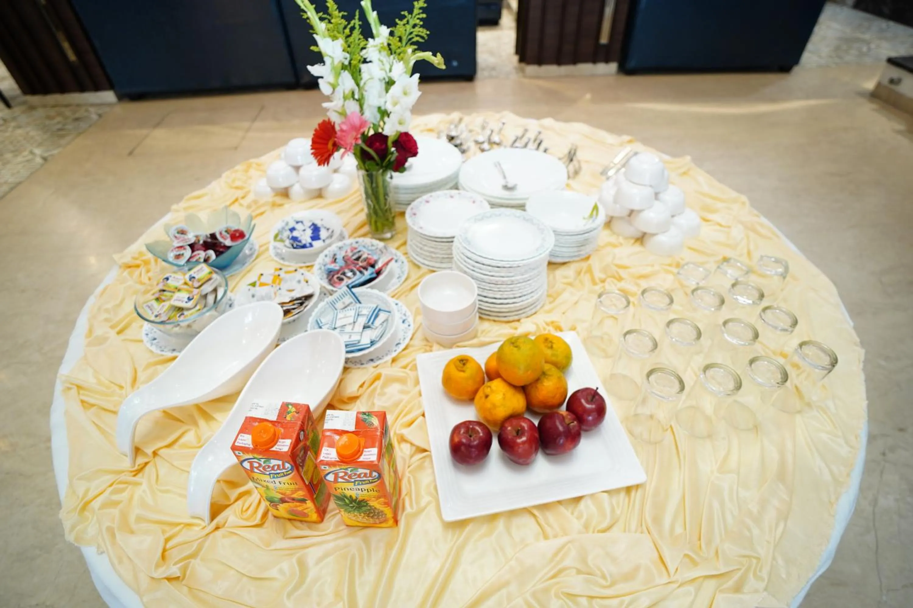 Breakfast in Orange Tree Hotels