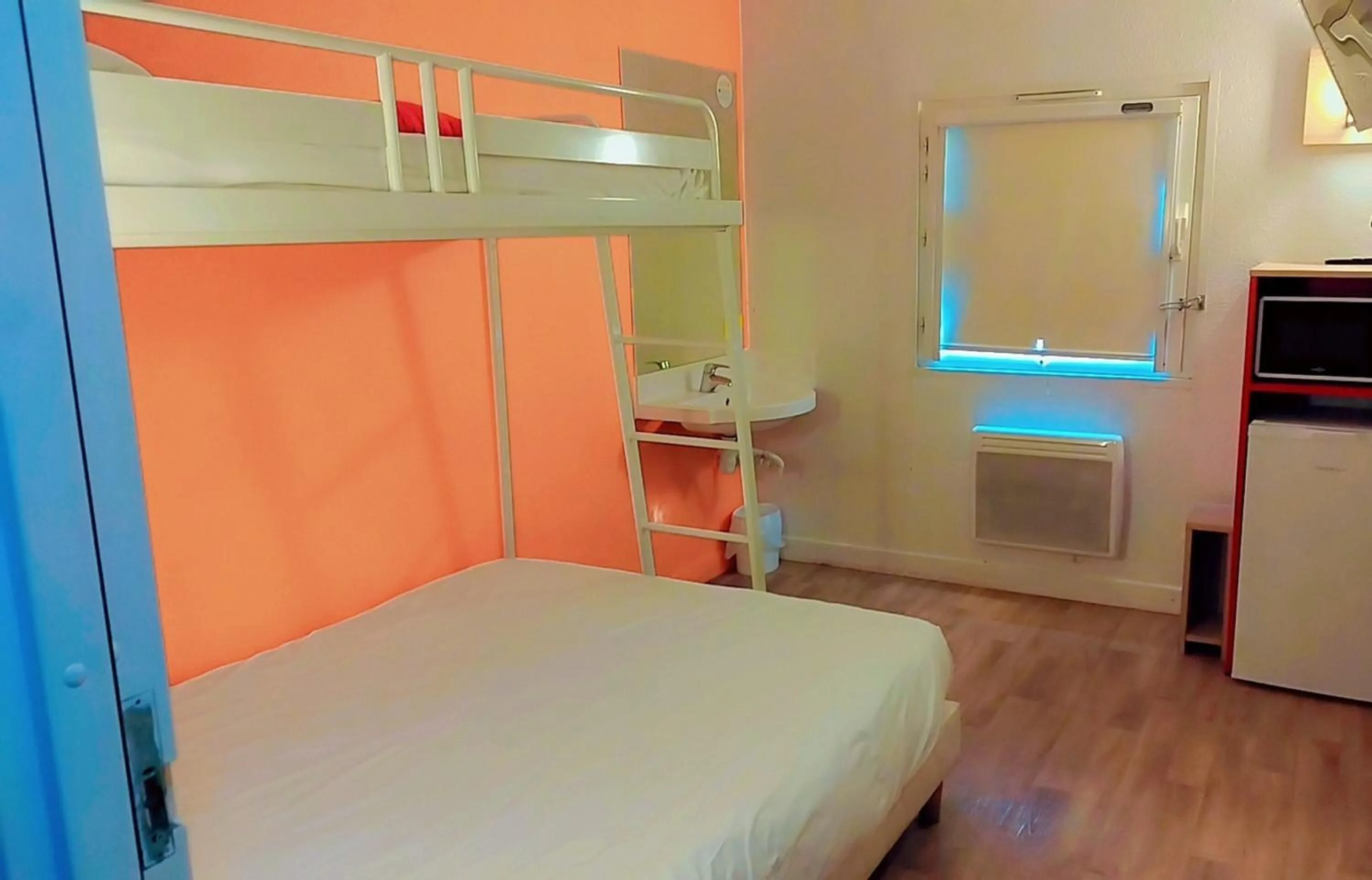 Bed in Premiere Classe Troyes Sud - Parc St Thibault - Buchères