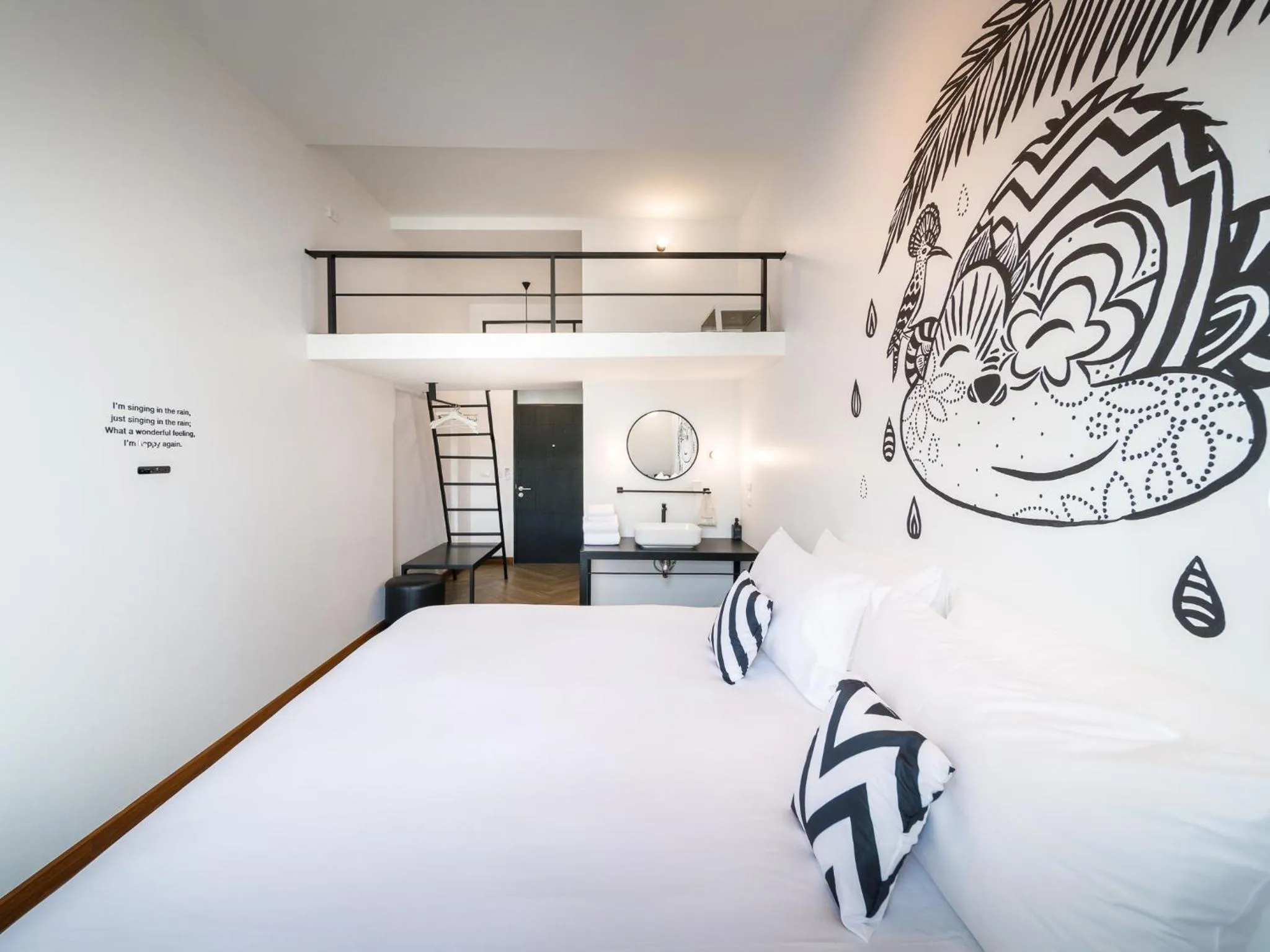 Photo of the whole room, Bed in Blu Monkey Hub & Hotel Ranong