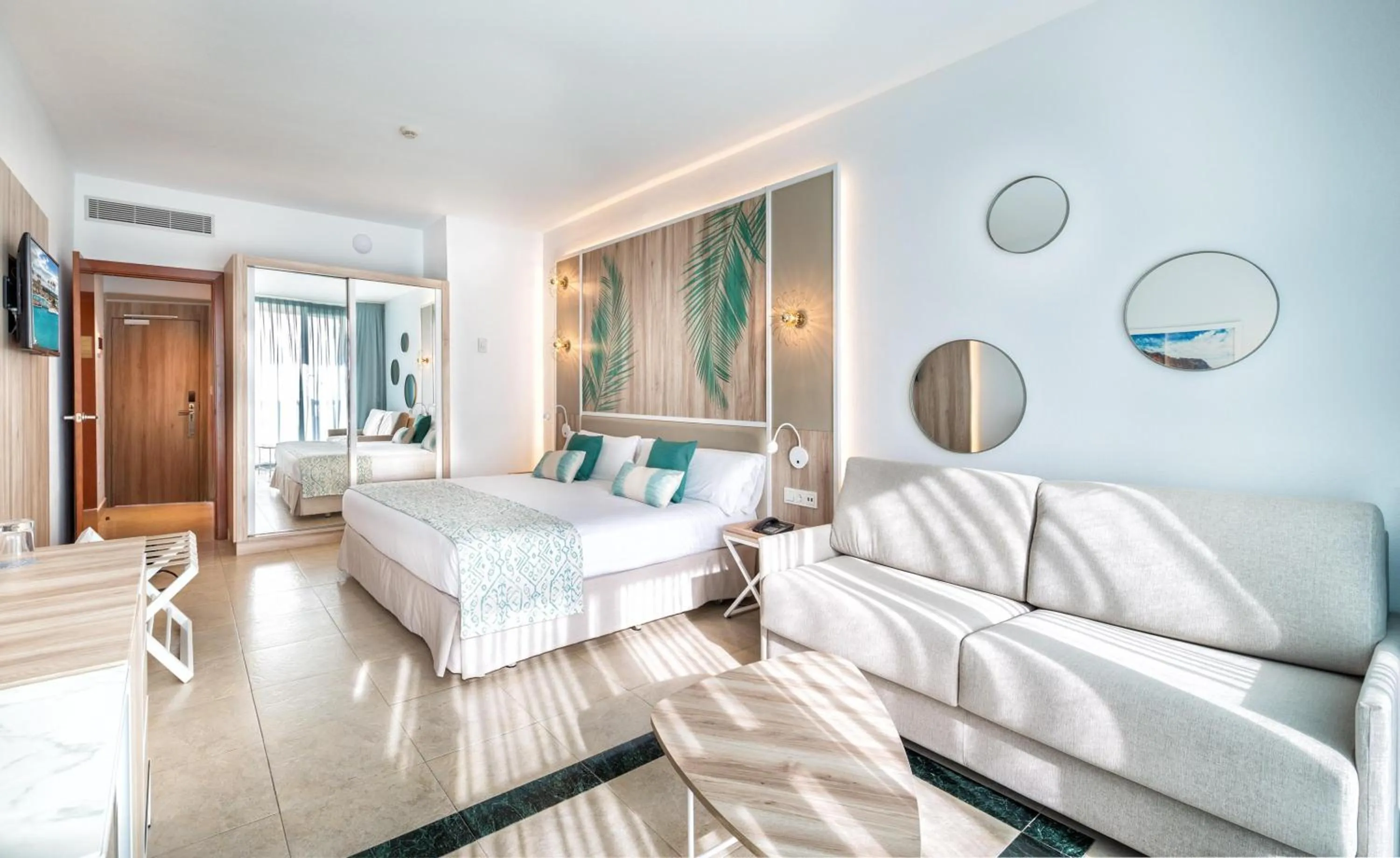 Photo of the whole room, Bed in Esencia de La Palma by Princess - Adults Only