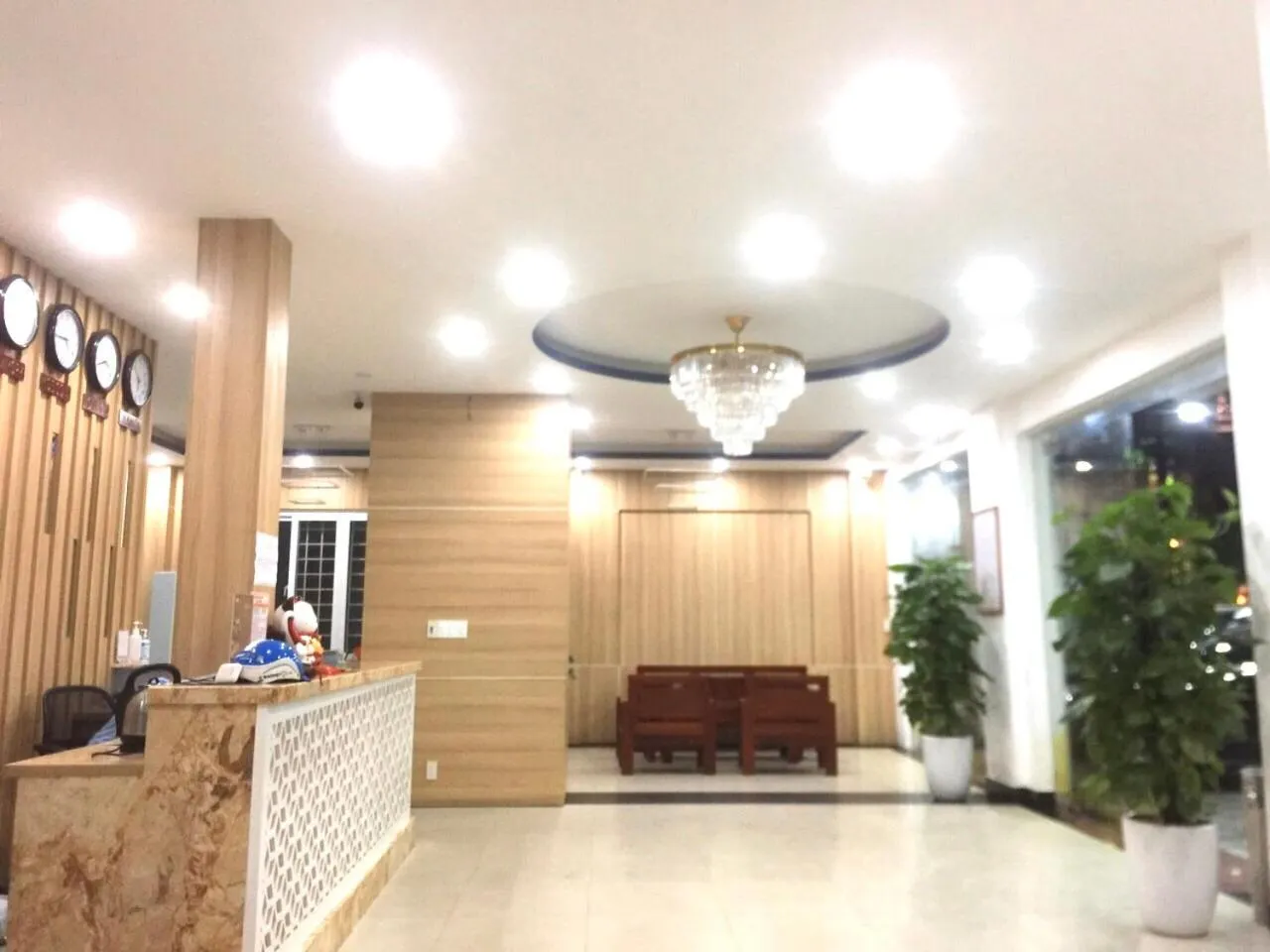 Living room in Hue Royal Hotel