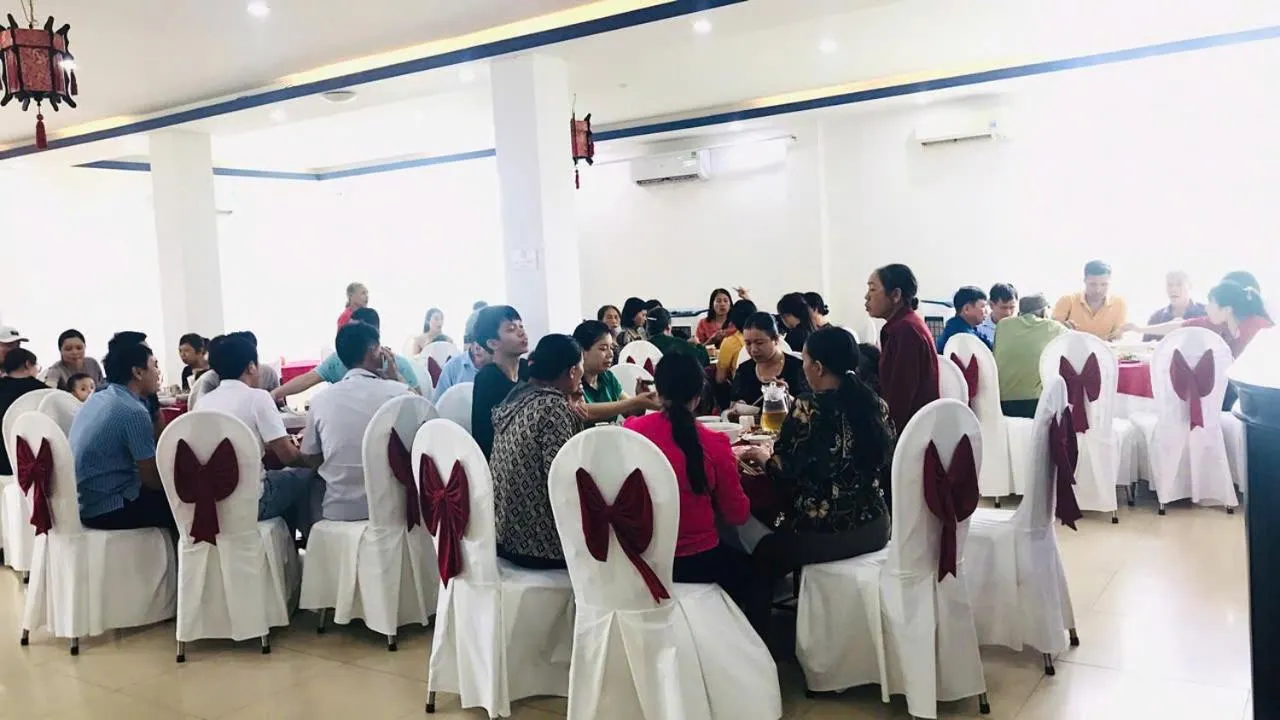 People in Hue Royal Hotel