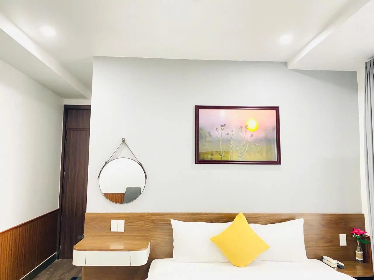 Bed in Hue Royal Hotel