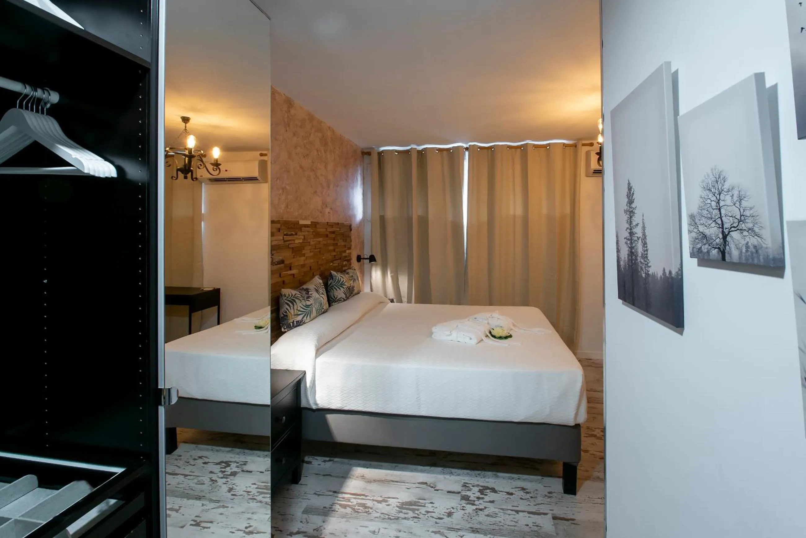 Decorative detail, Bed in Habitaciones Premium Finca la Casona