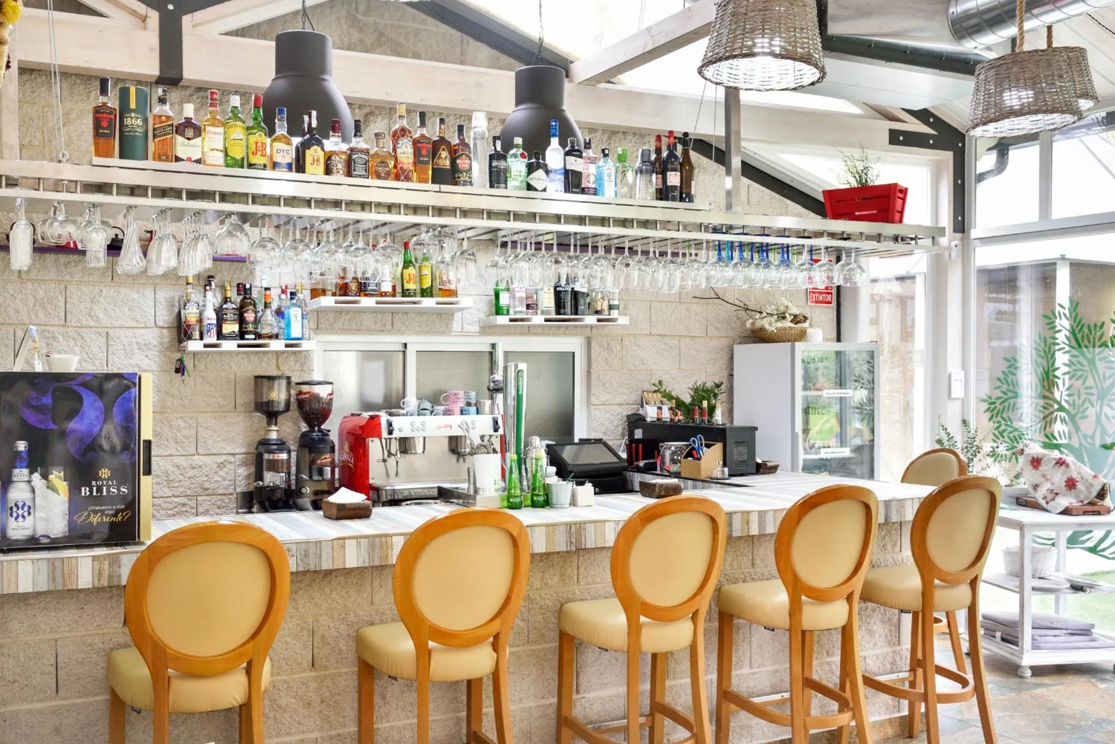 Restaurant/places to eat in Habitaciones Premium Finca la Casona