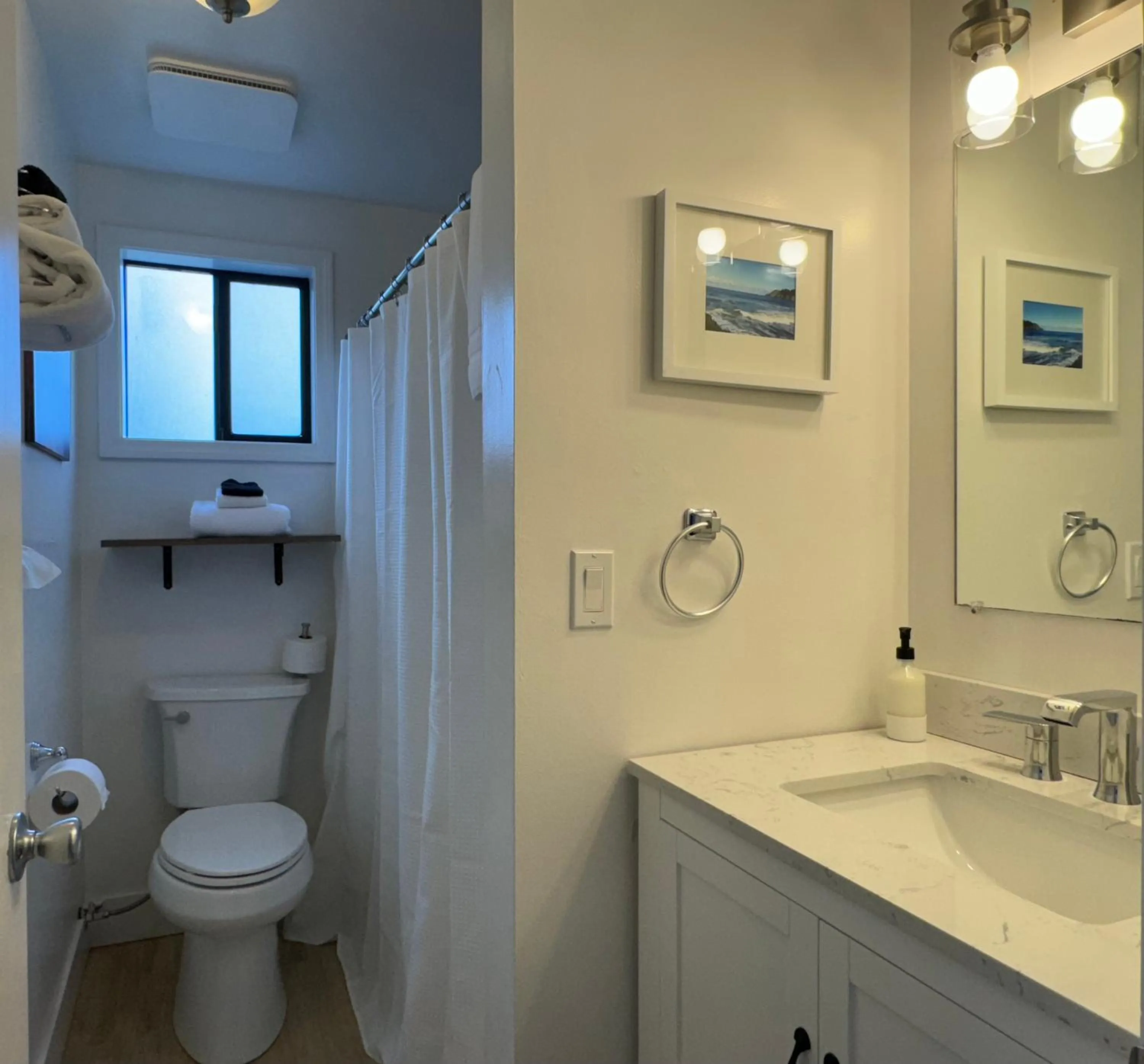 Bathroom in San Dune Inn