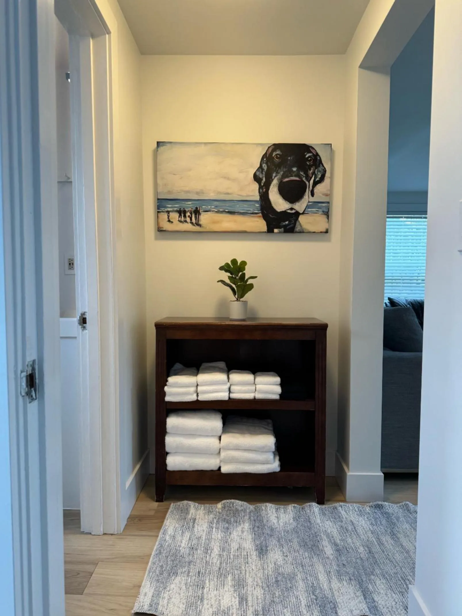 towels, Bed in San Dune Inn