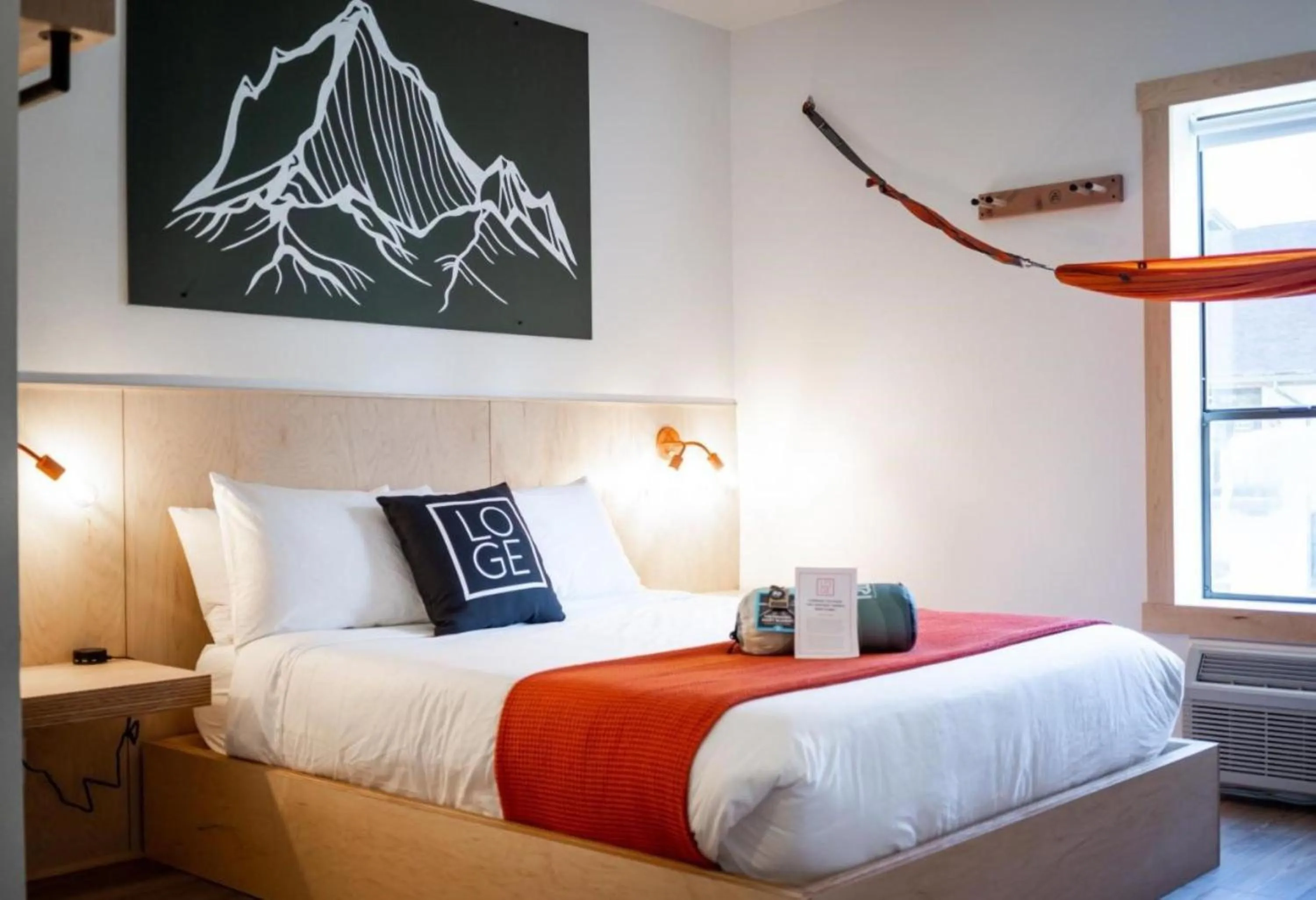 Bedroom, Bed in LOGE Leavenworth