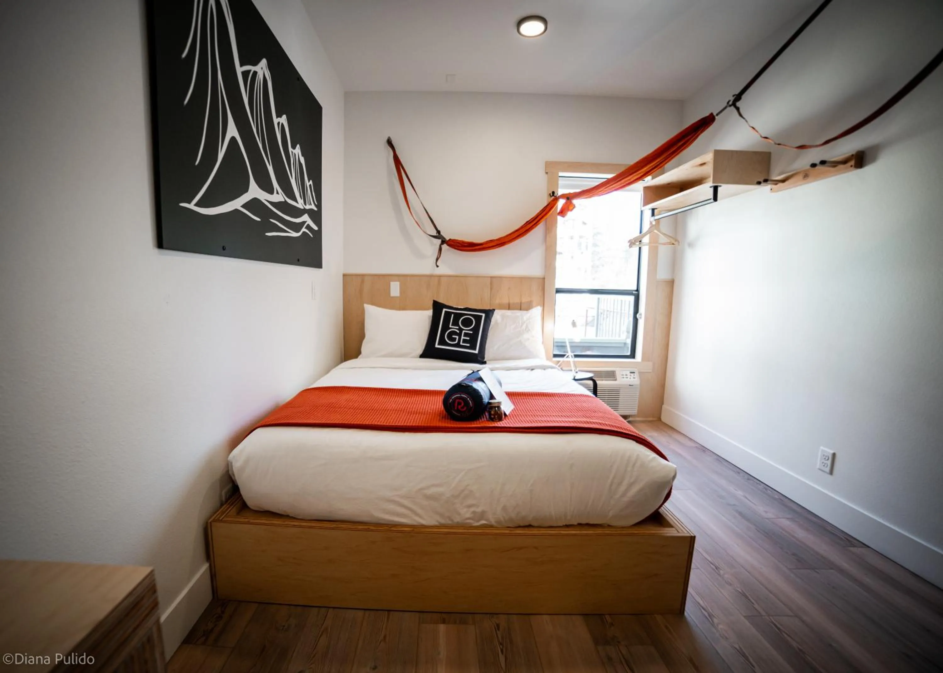 Bed in LOGE Leavenworth