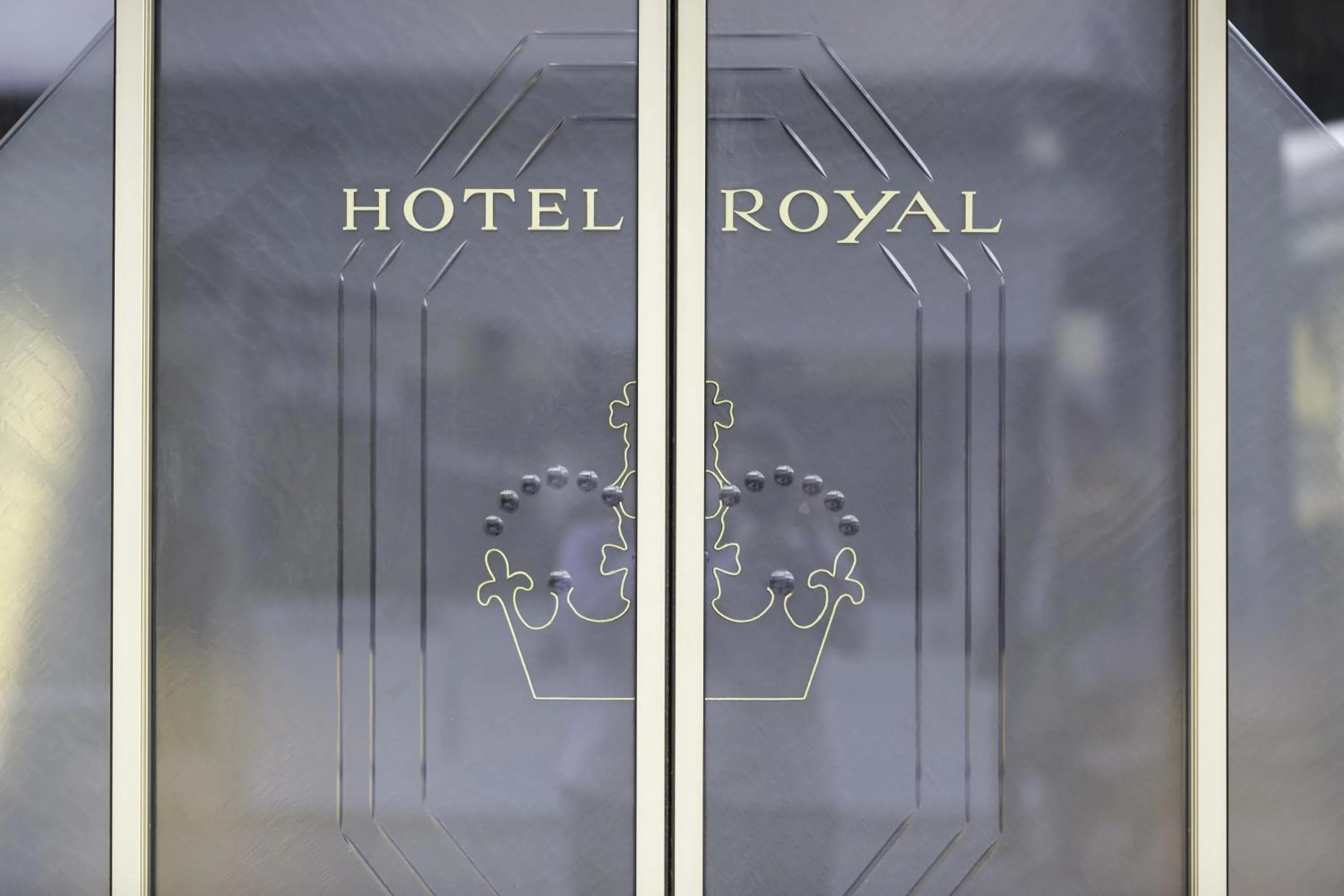 Facade/entrance in Hotel Royal